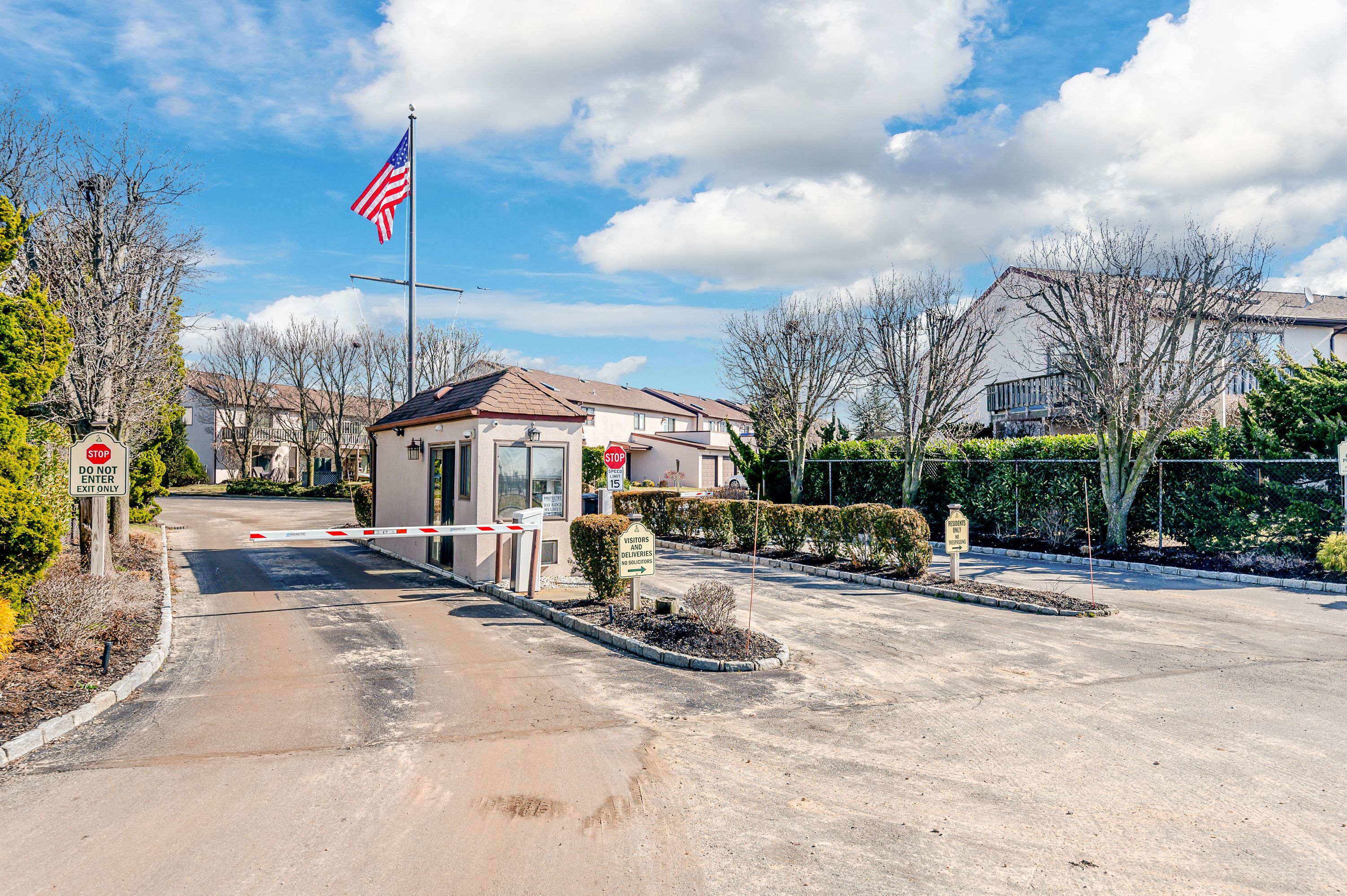 1 Anchorage Way , 506