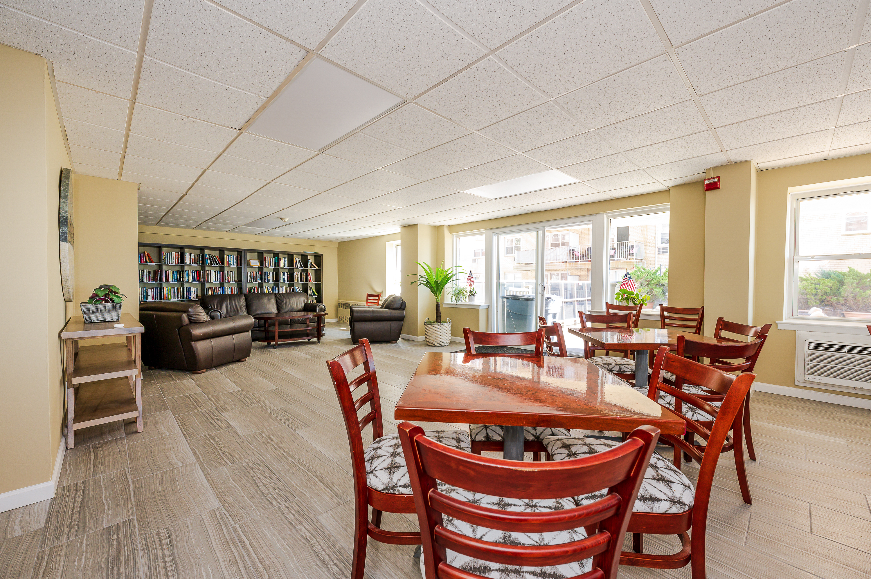 600 Shore Rd , 5 B