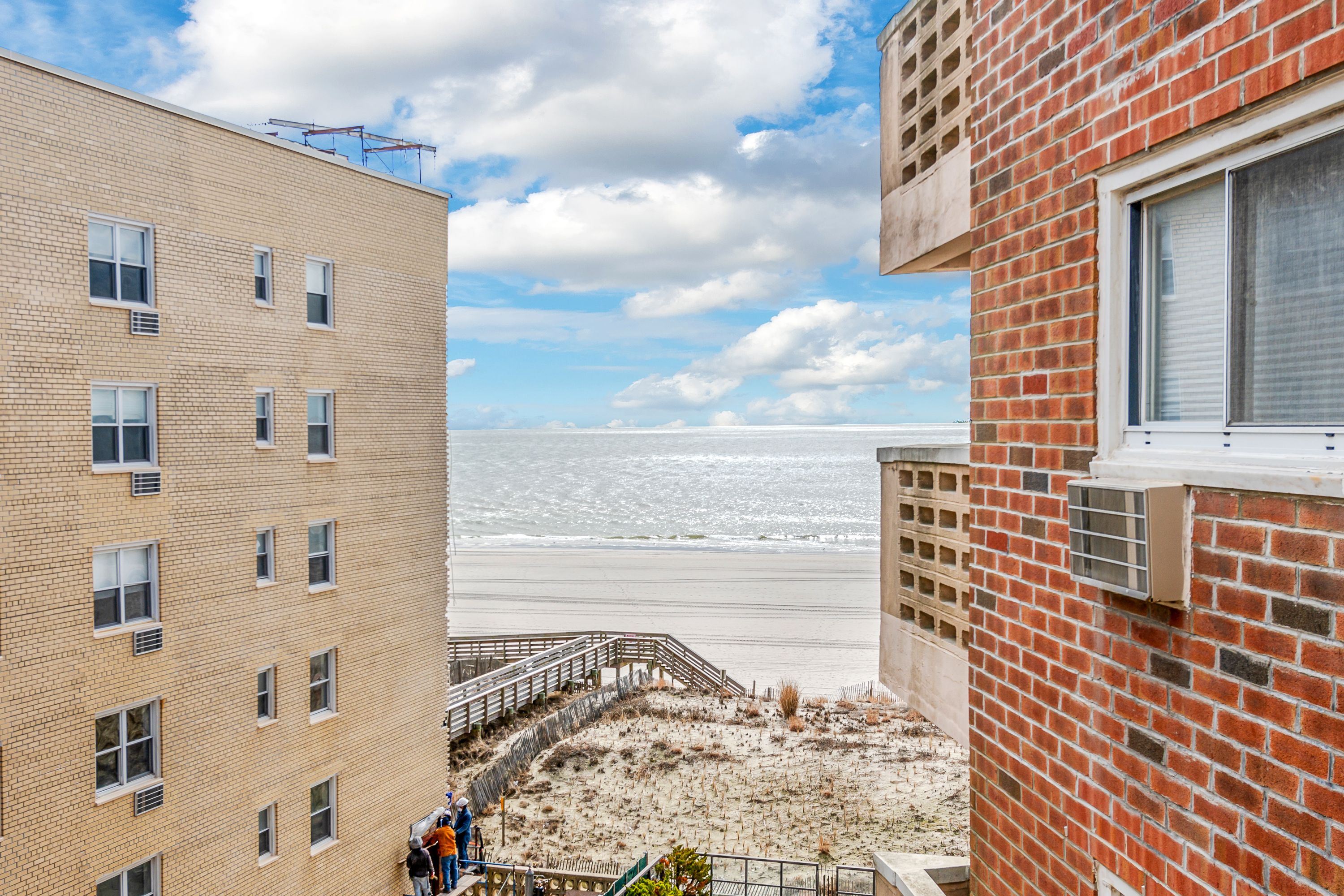 600 Shore Rd , 5 B