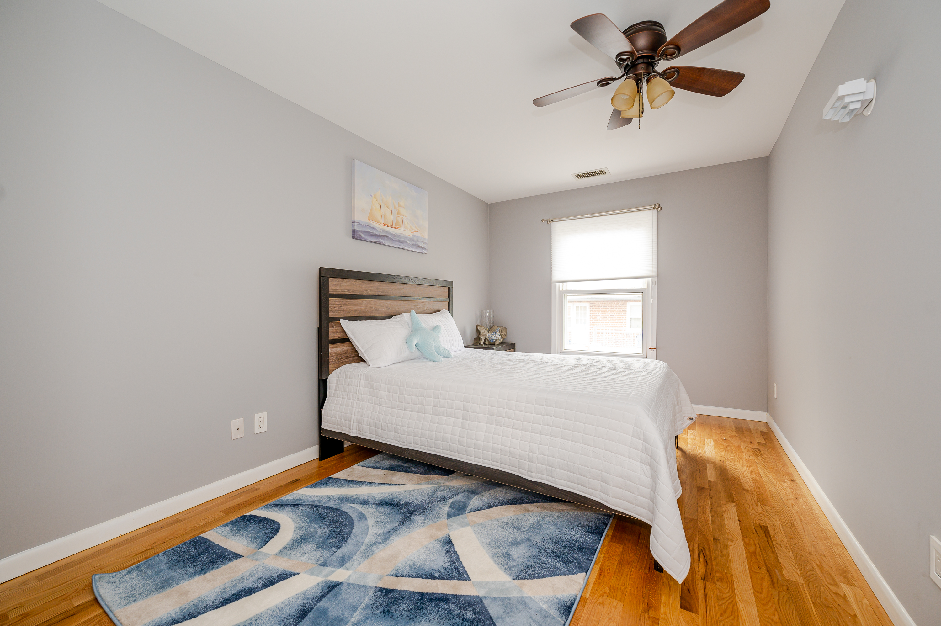 67 Pacific Boulevard , Upper