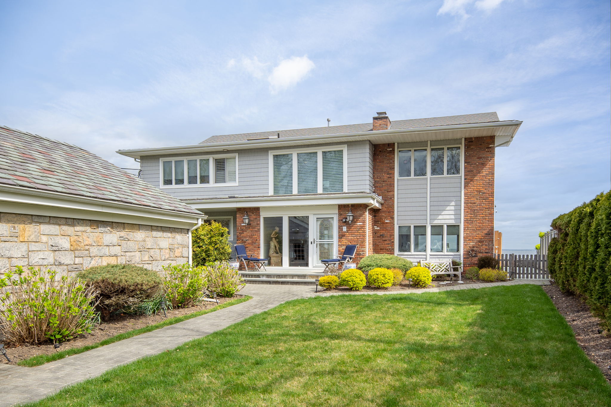 23 Oak Shore Drive