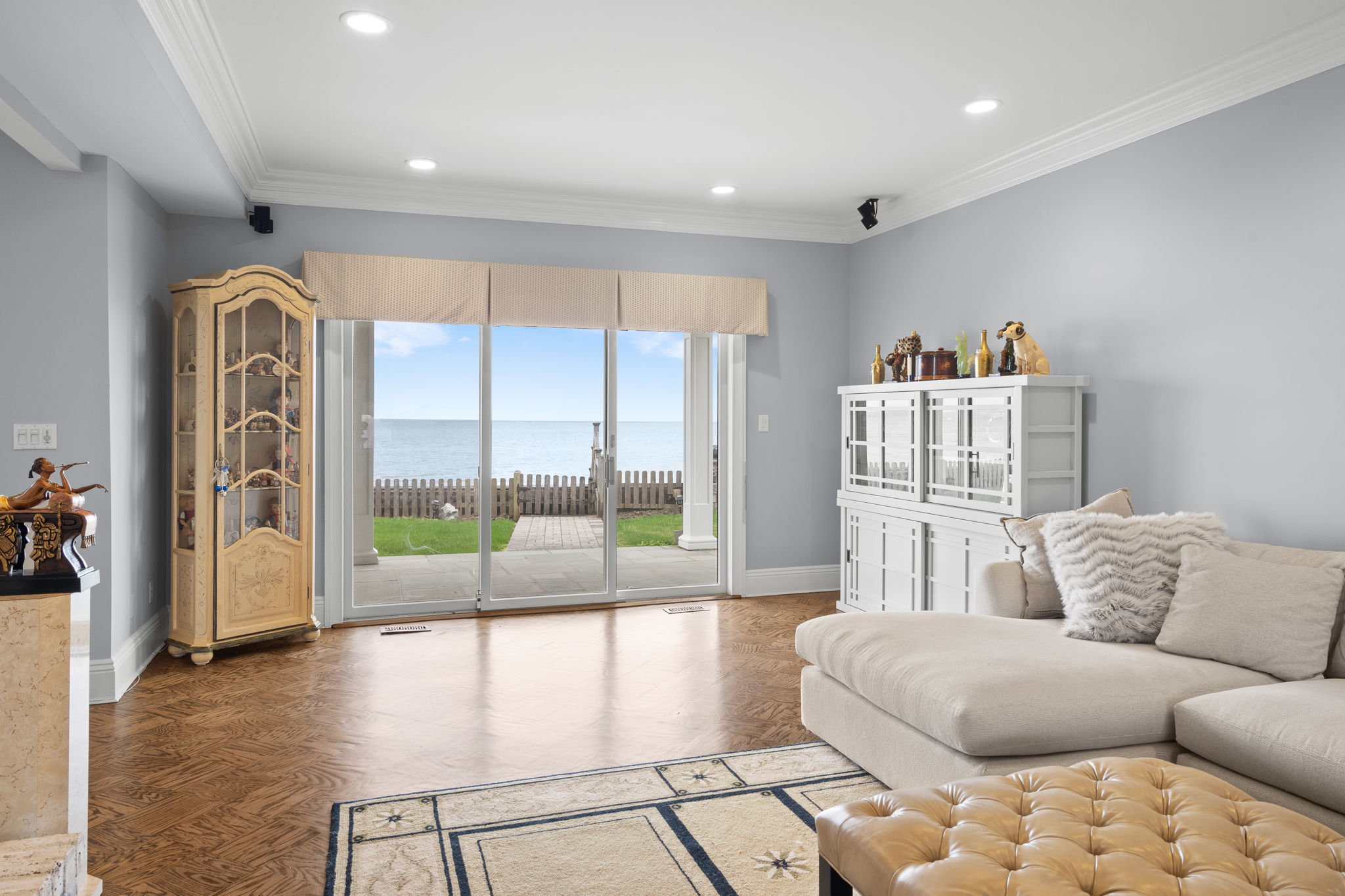 23 Oak Shore Drive