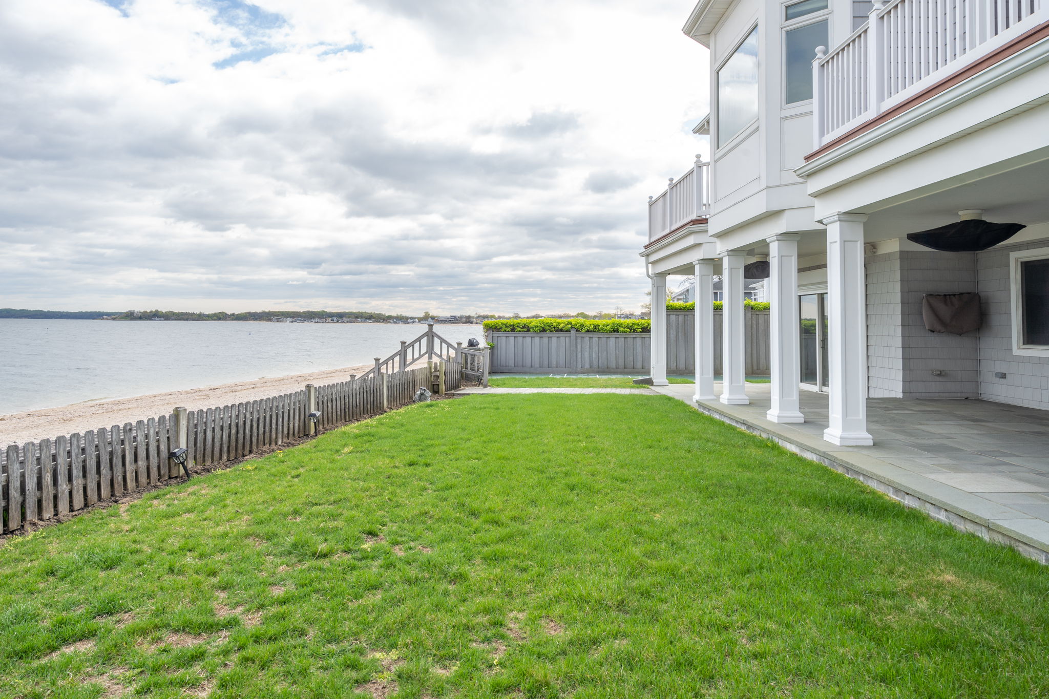 23 Oak Shore Drive