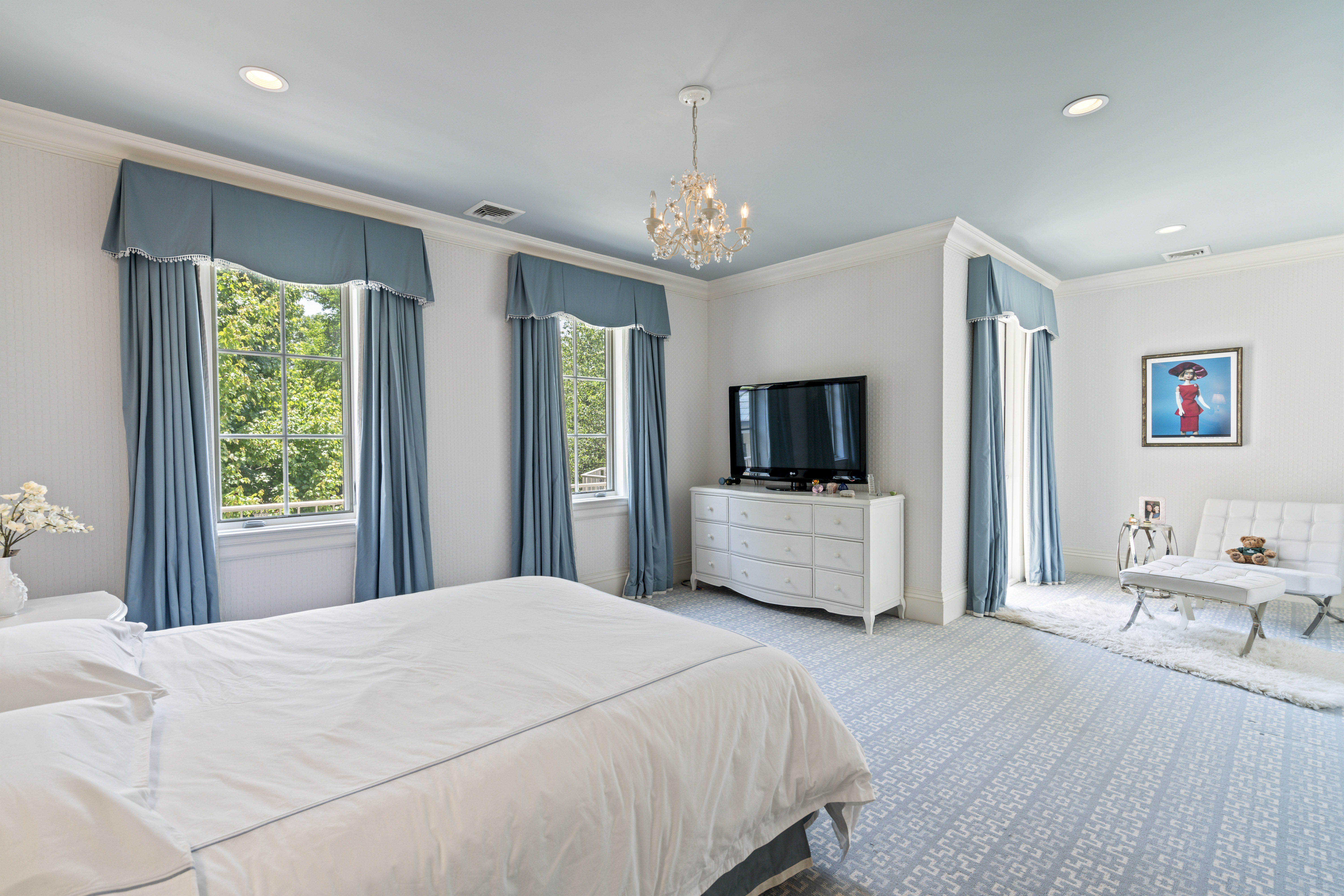 118 I U Willets Road 