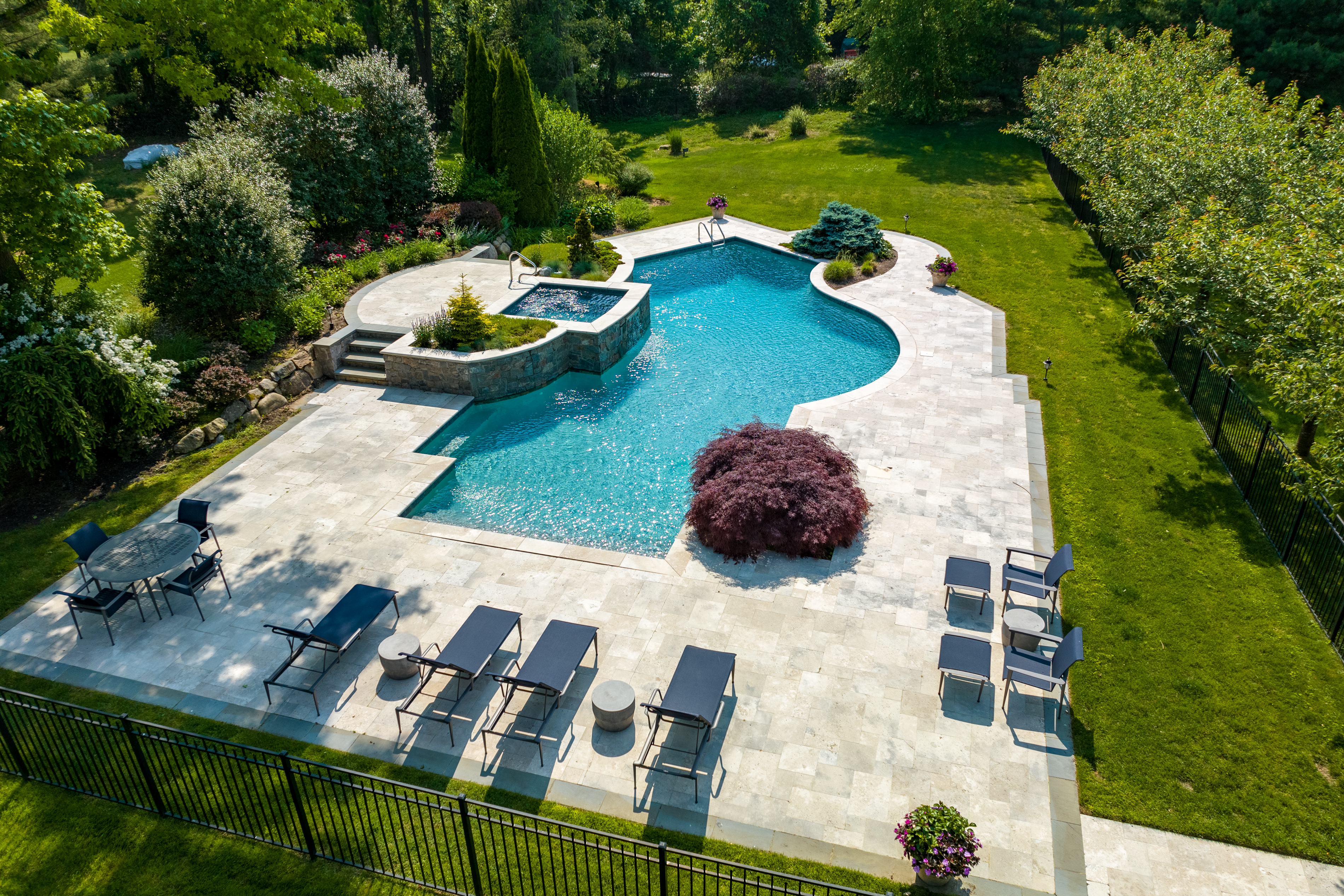 118 I U Willets Road 