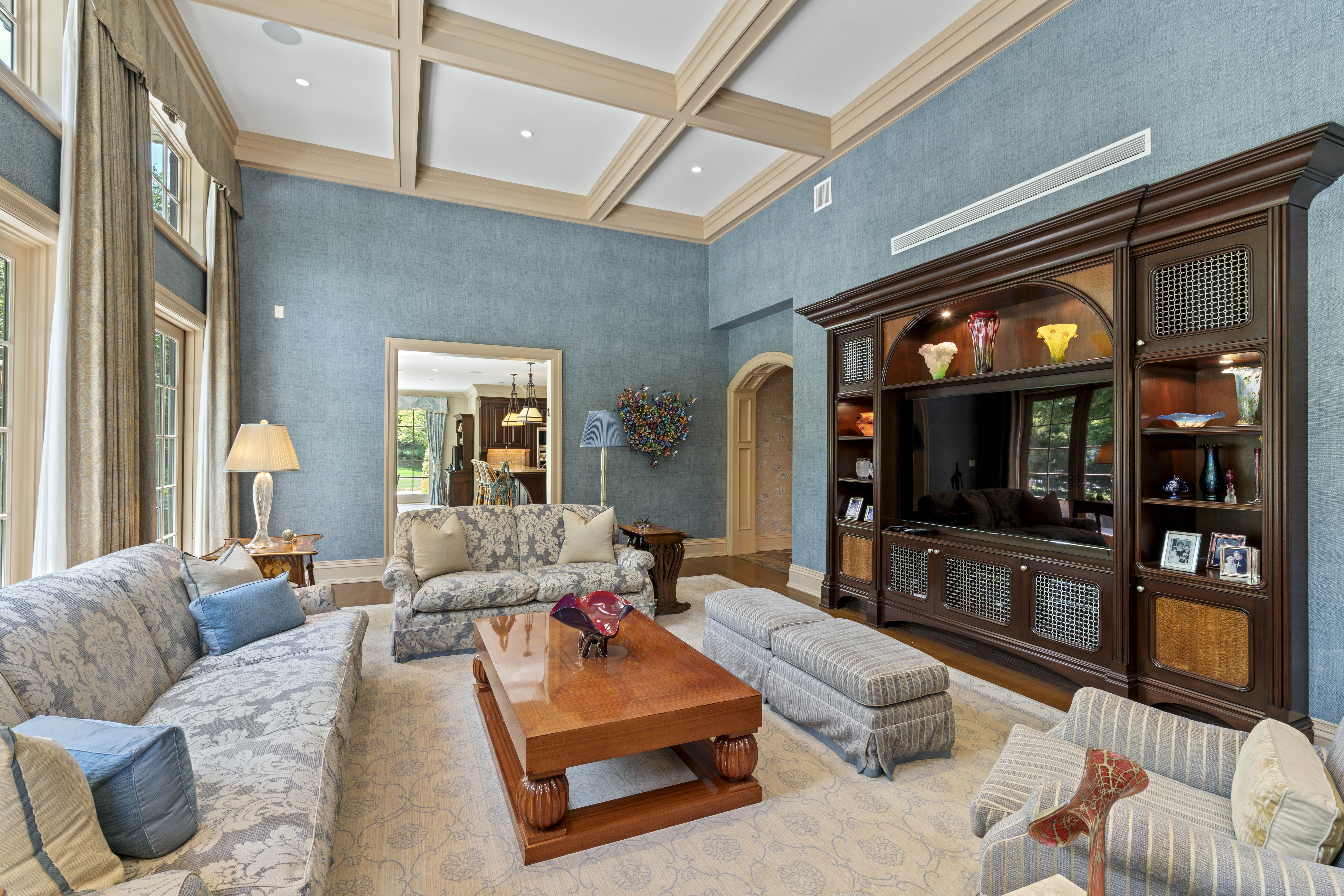 118 I U Willets Road 