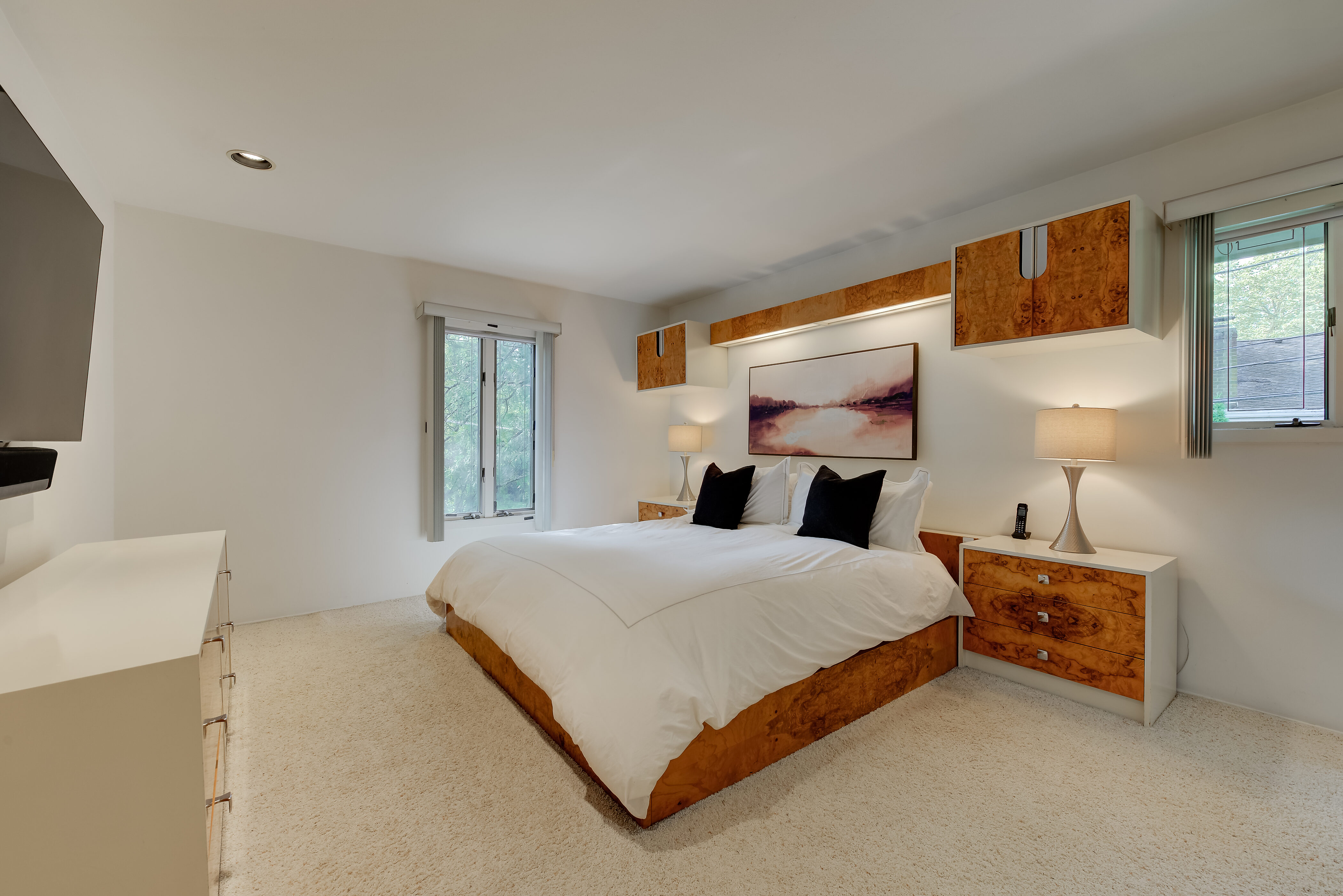 75 Soundview Drive