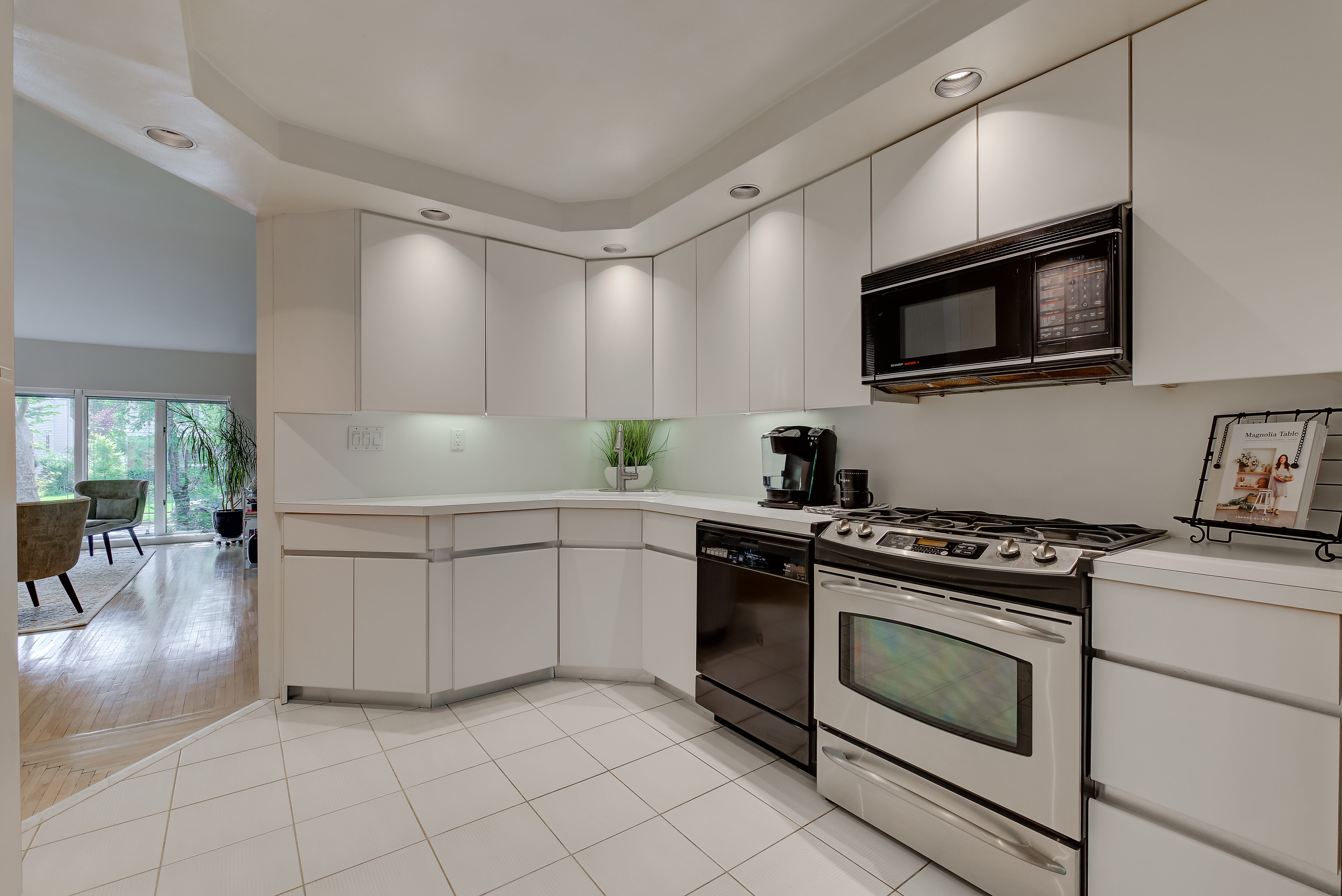 75 Soundview Drive