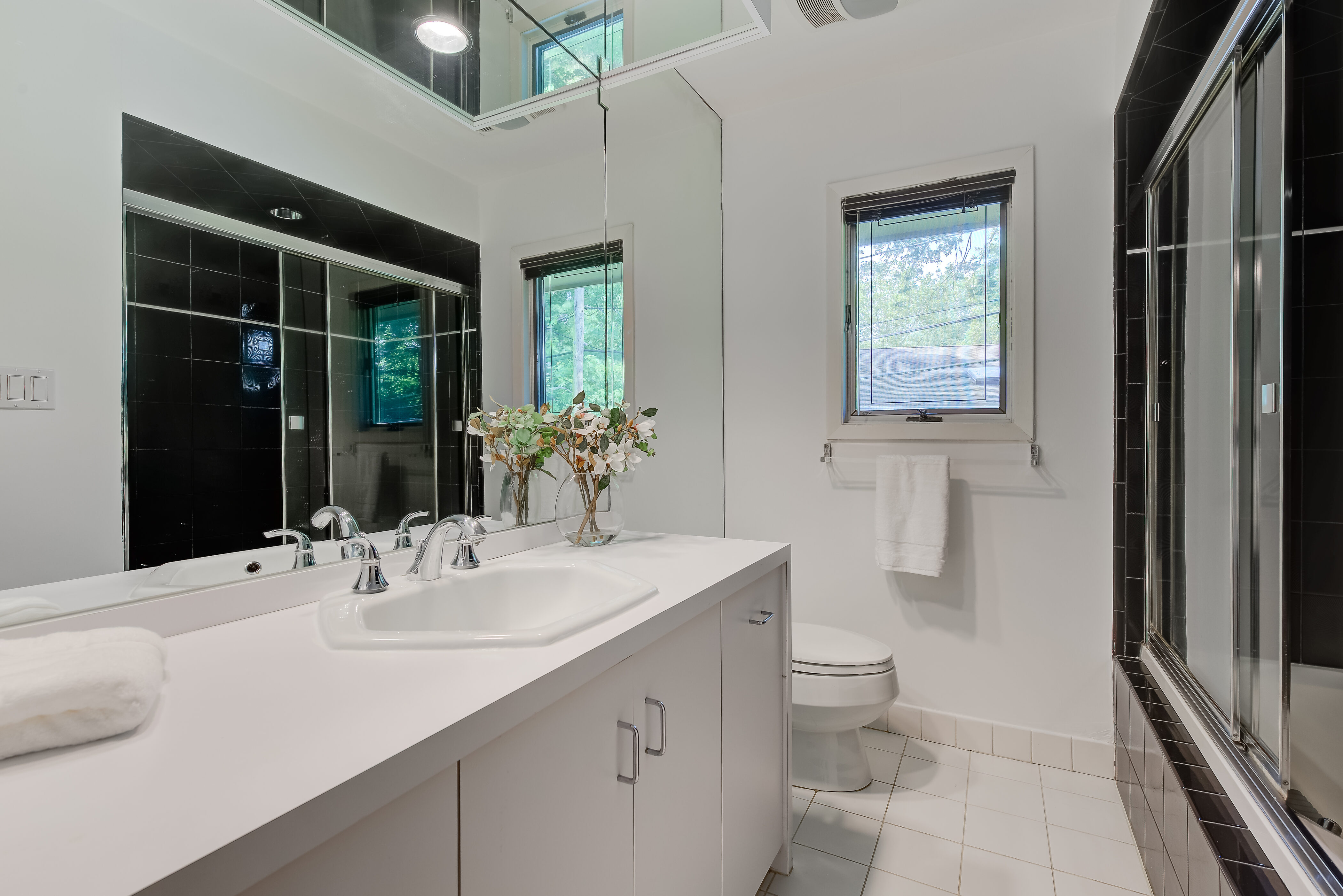 75 Soundview Drive