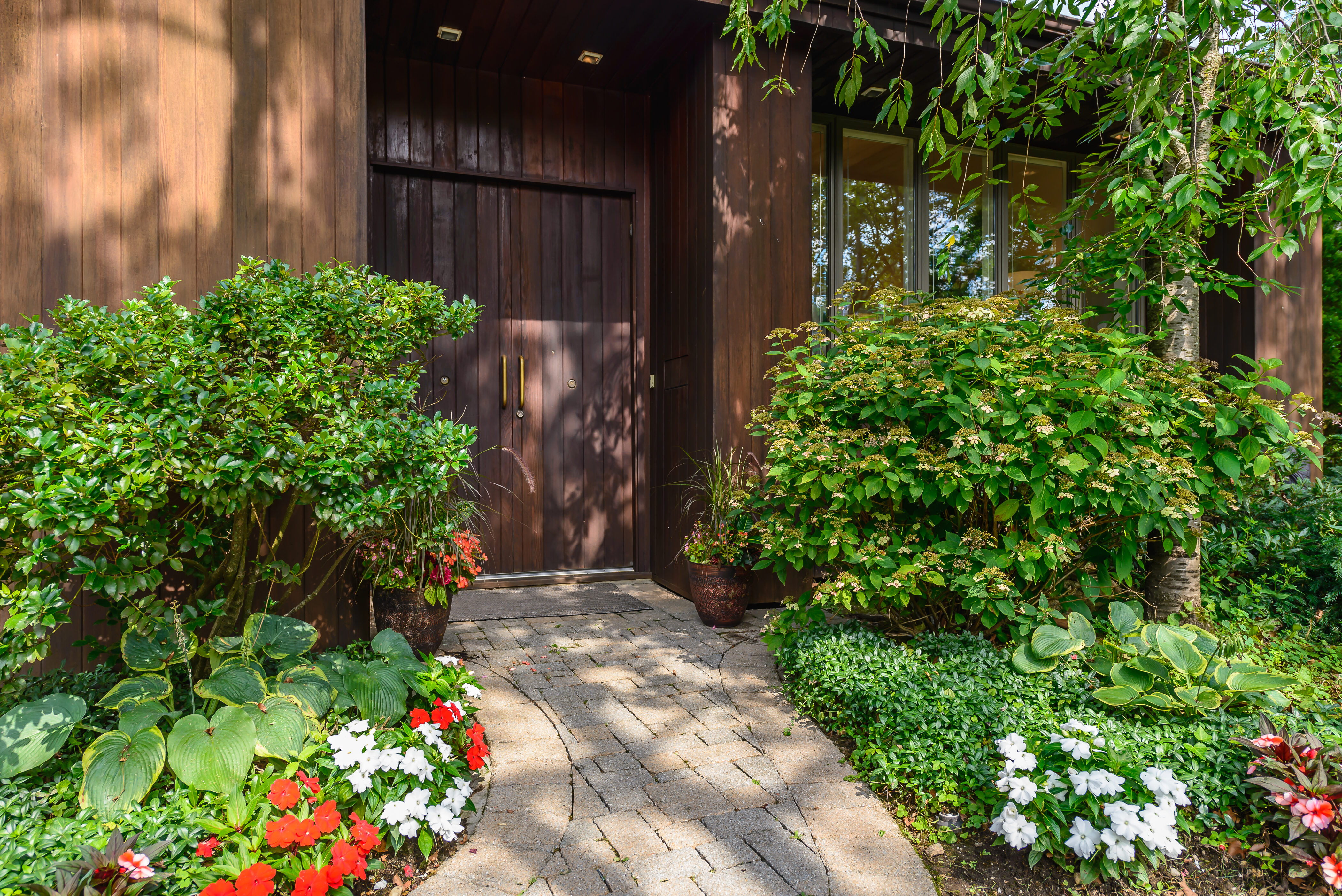 75 Soundview Drive