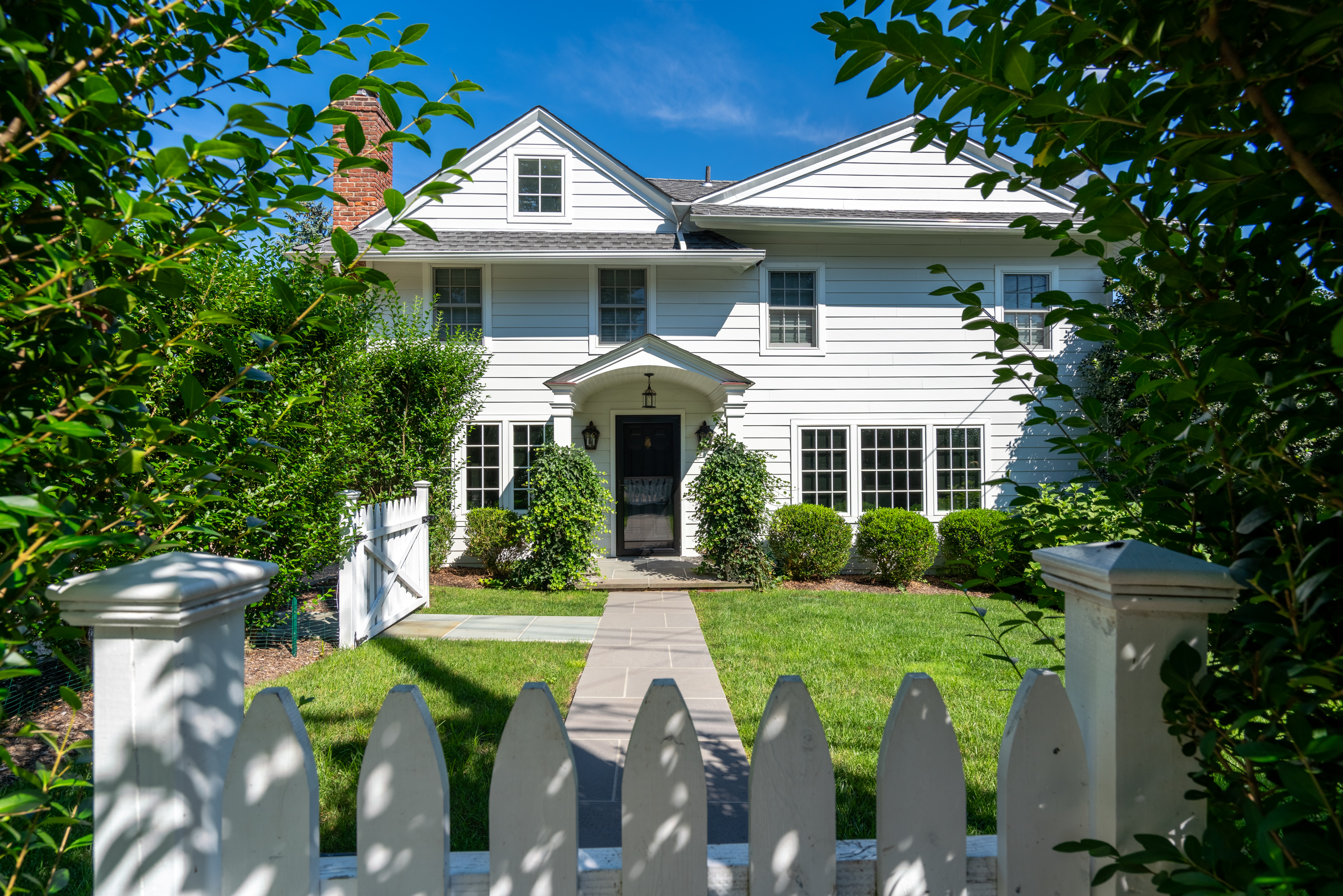 21 Locust Place 