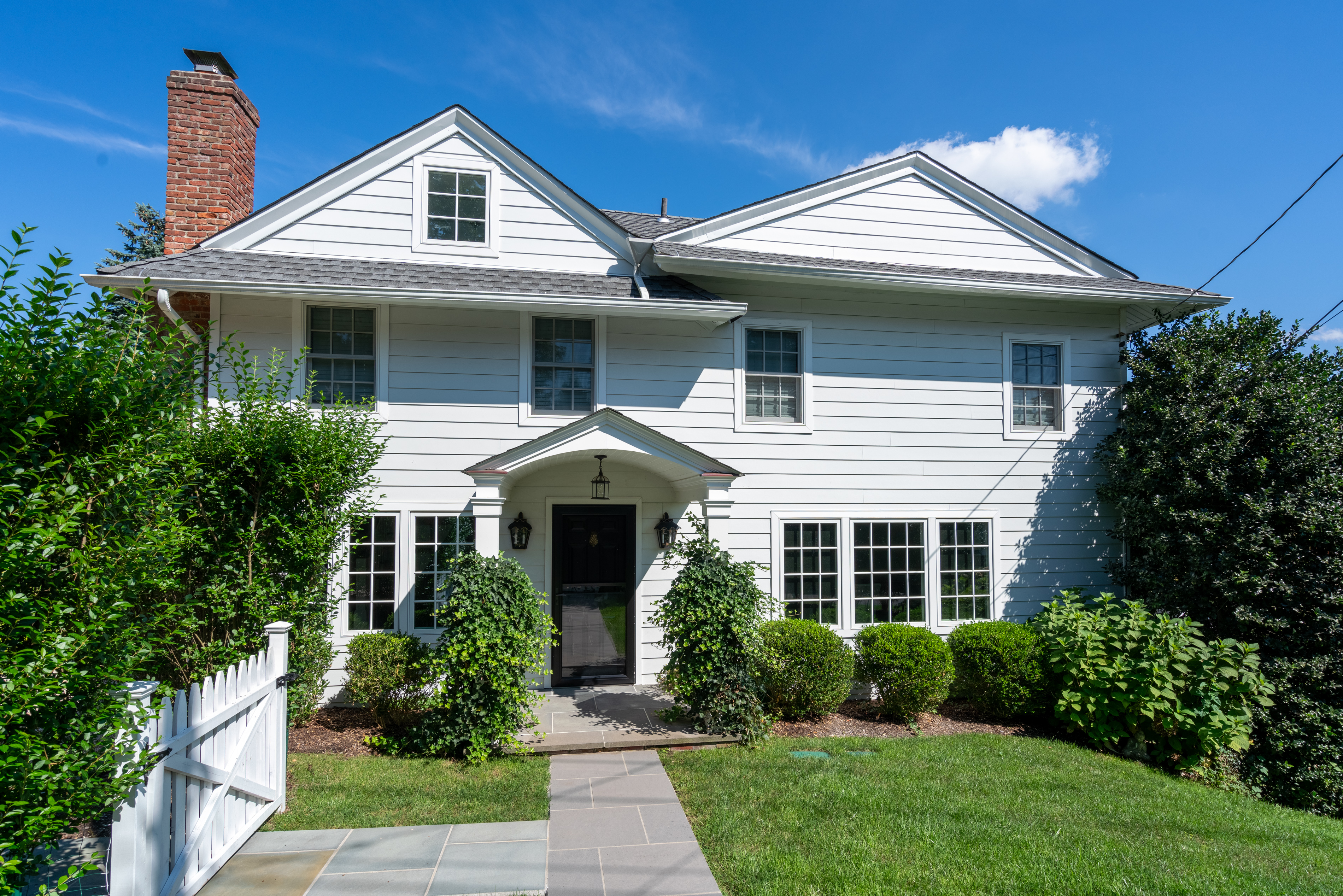21 Locust Place 