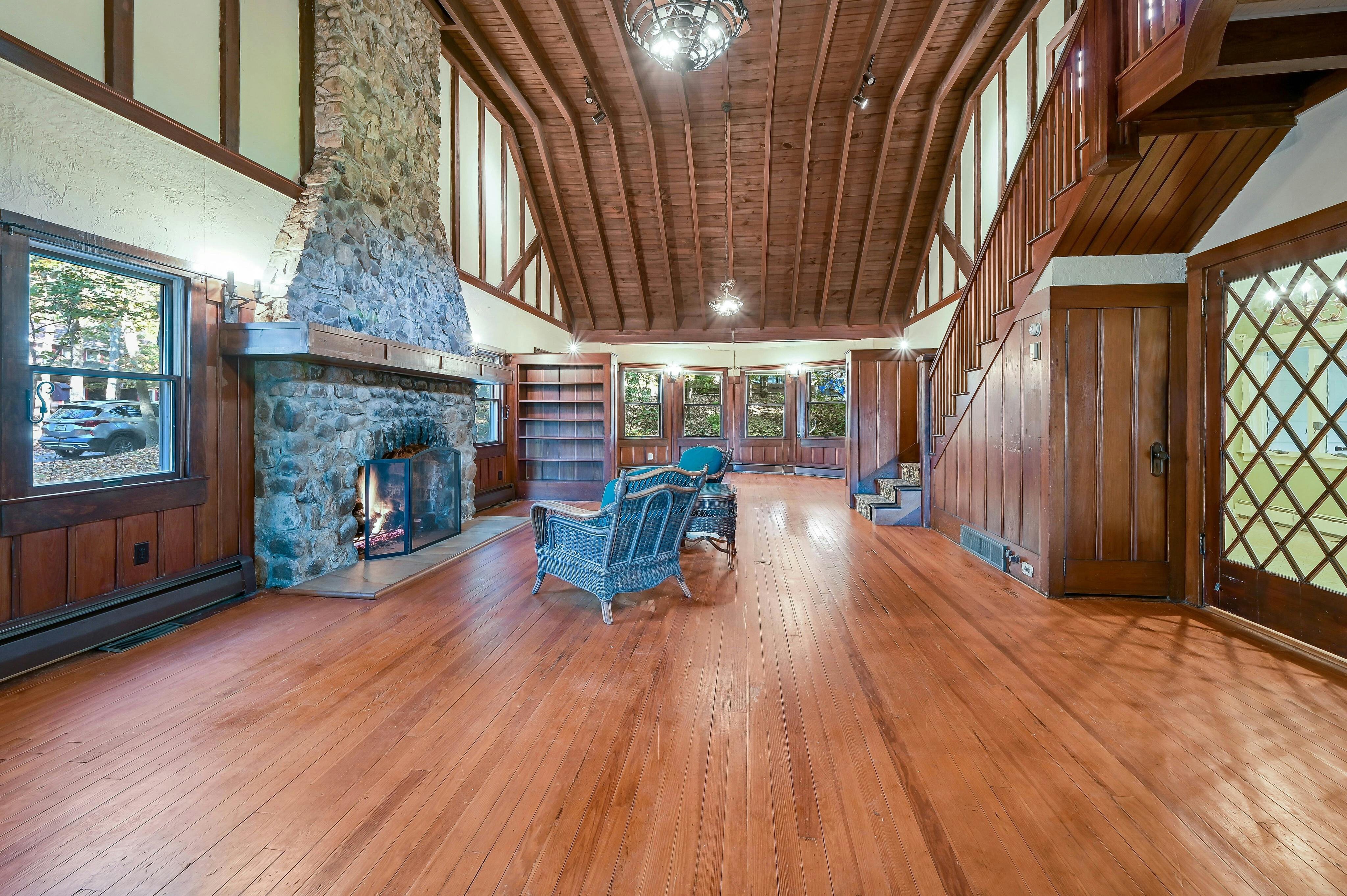 16 Midwood Road