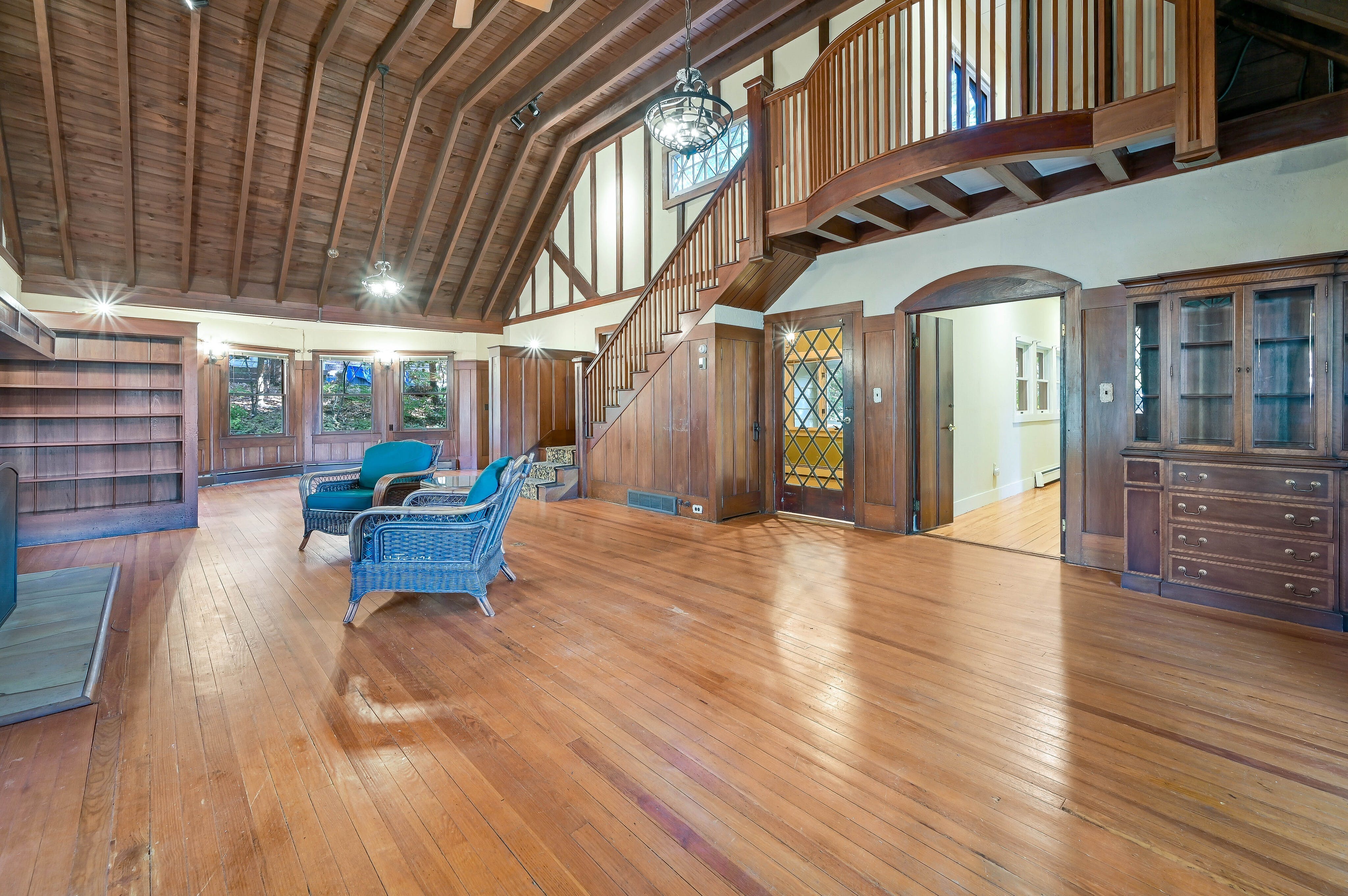 16 Midwood Road