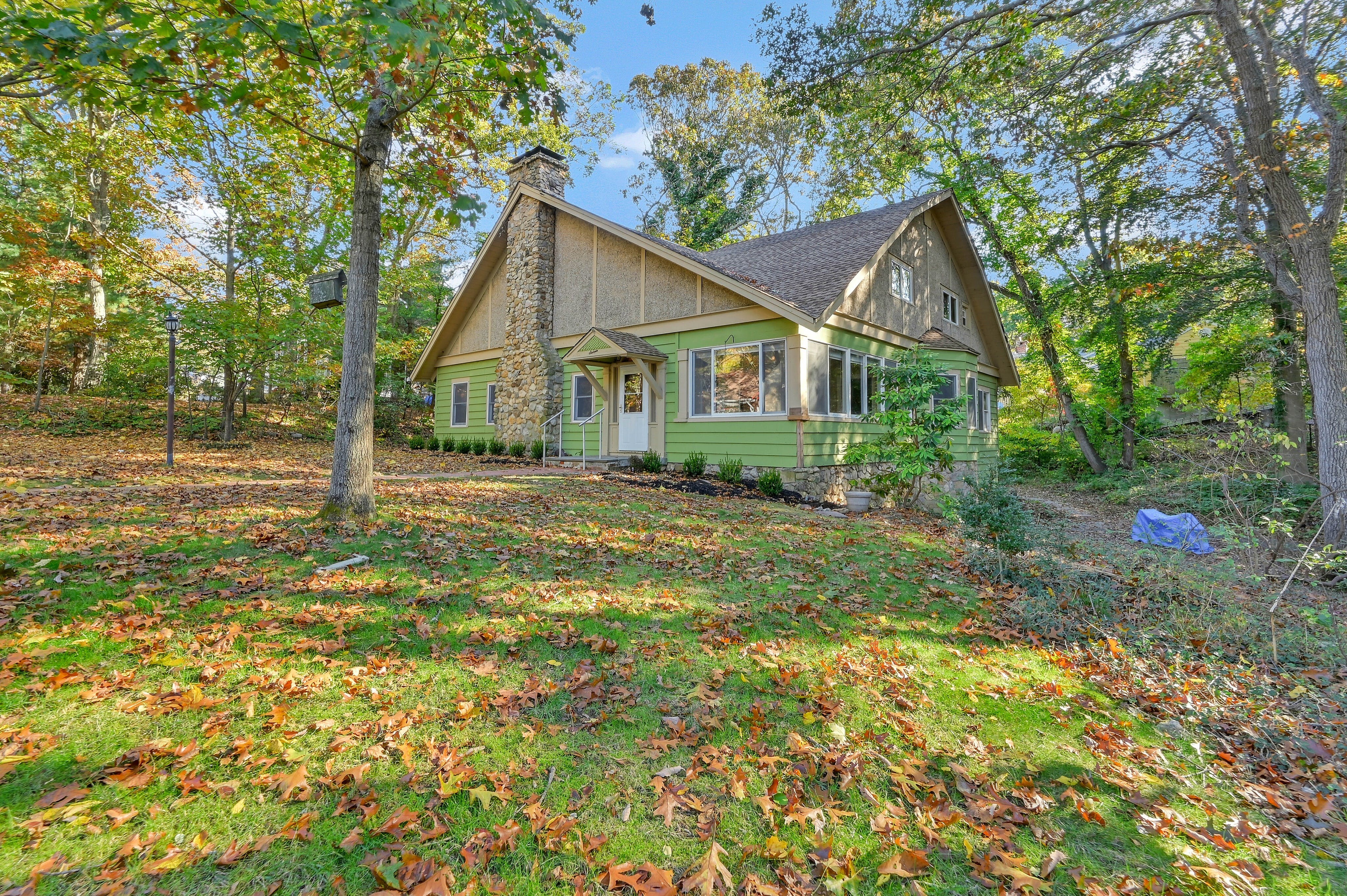 16 Midwood Road