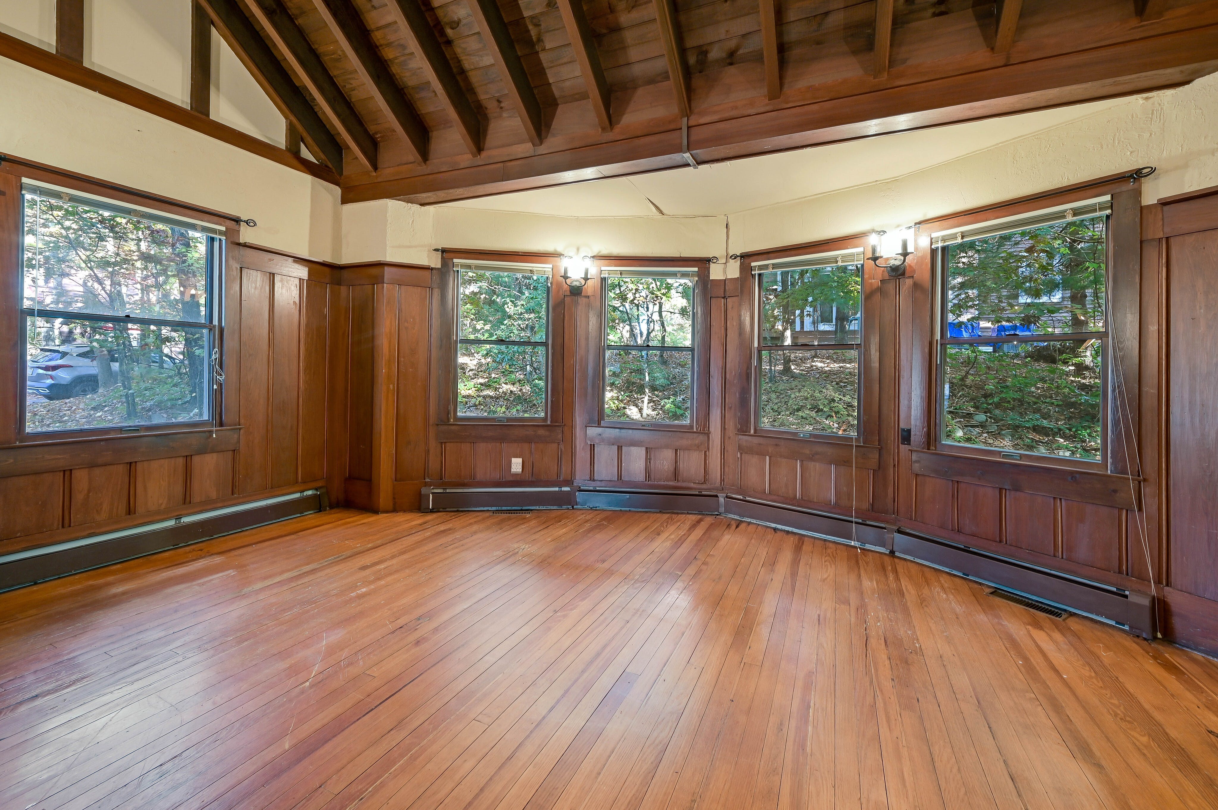 16 Midwood Road