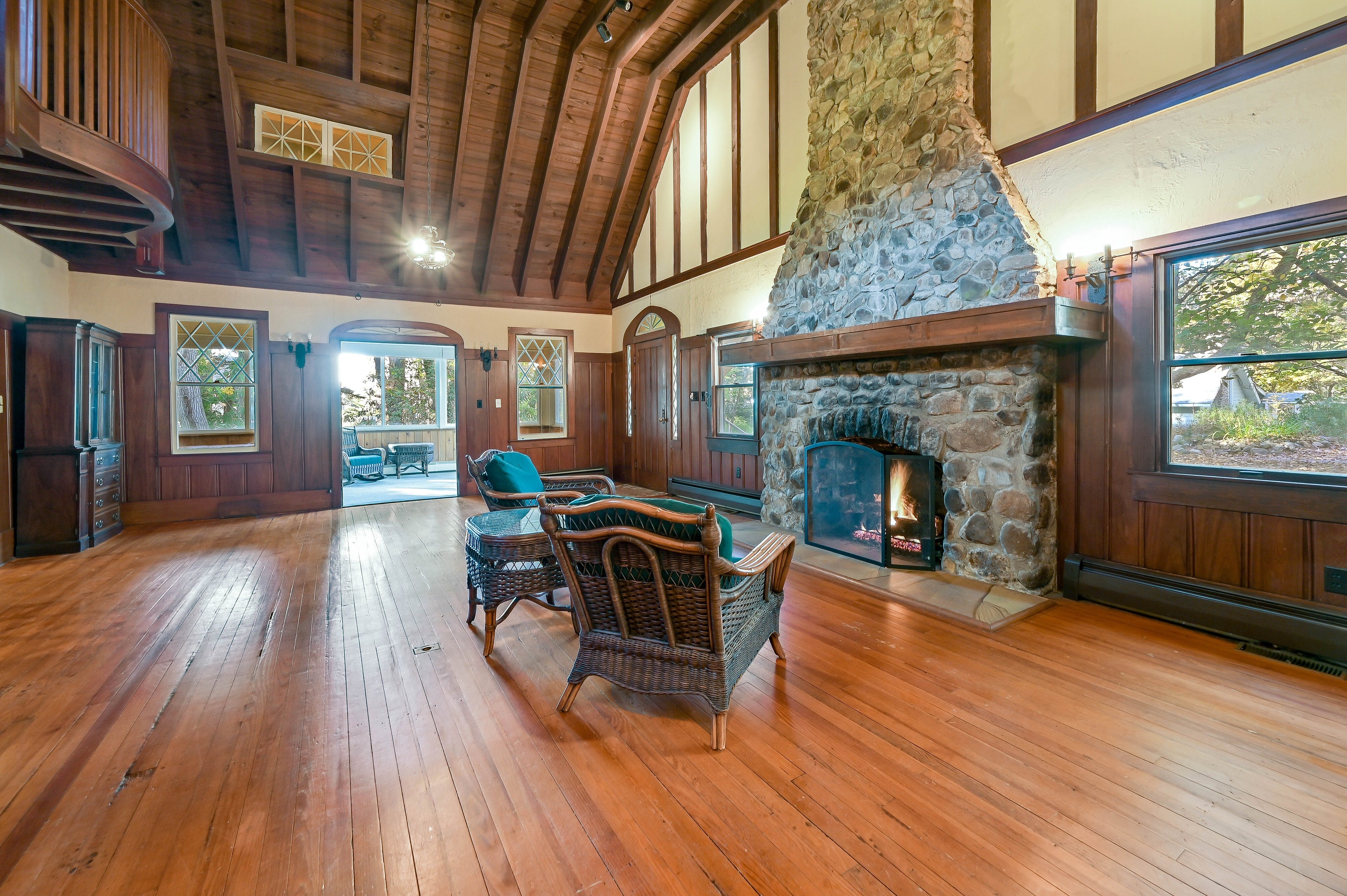 16 Midwood Road