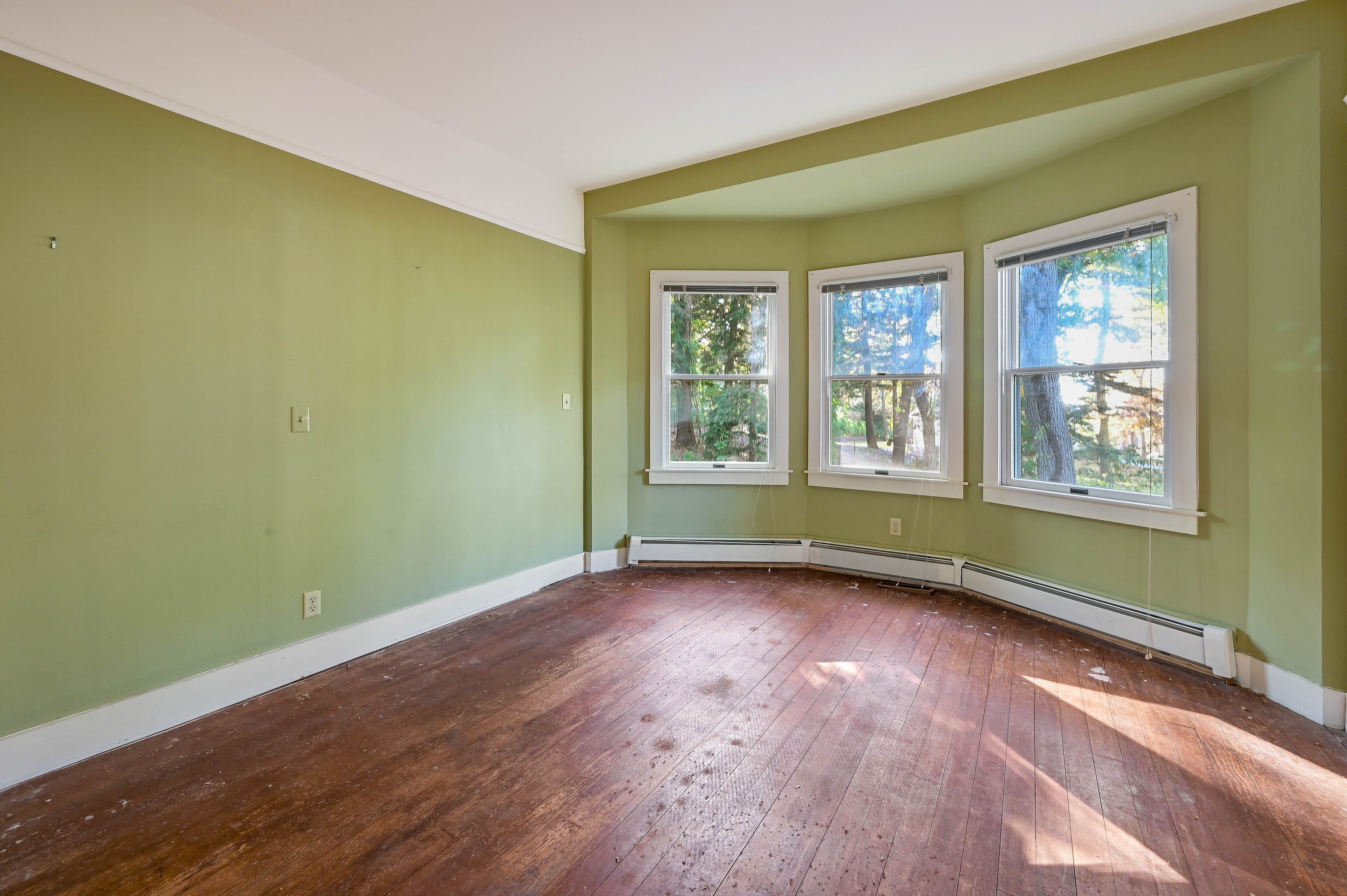 16 Midwood Road