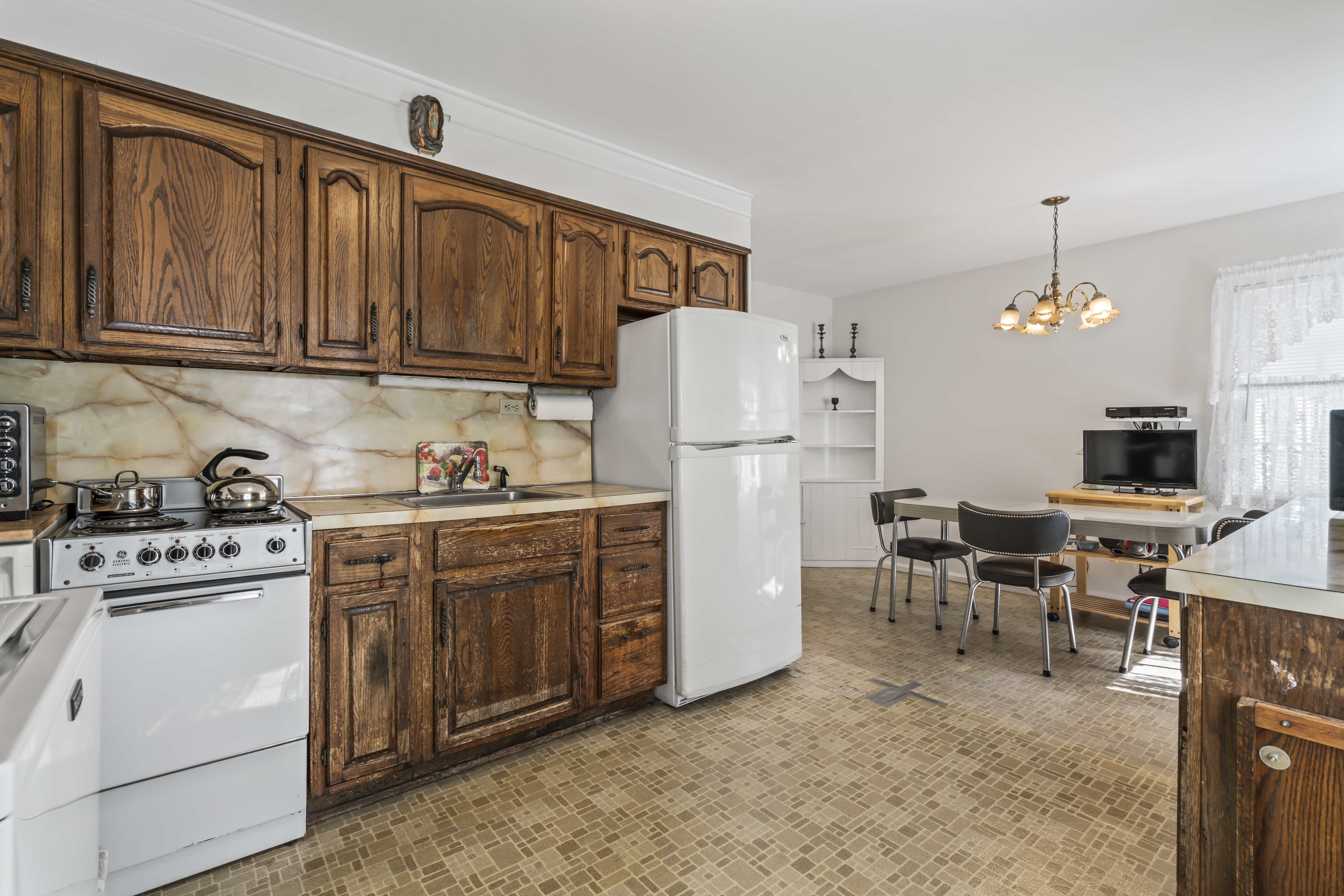 105 Hickory Lane