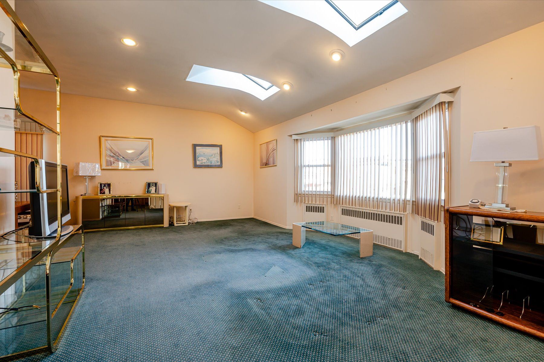225 Long Beach Boulevard 