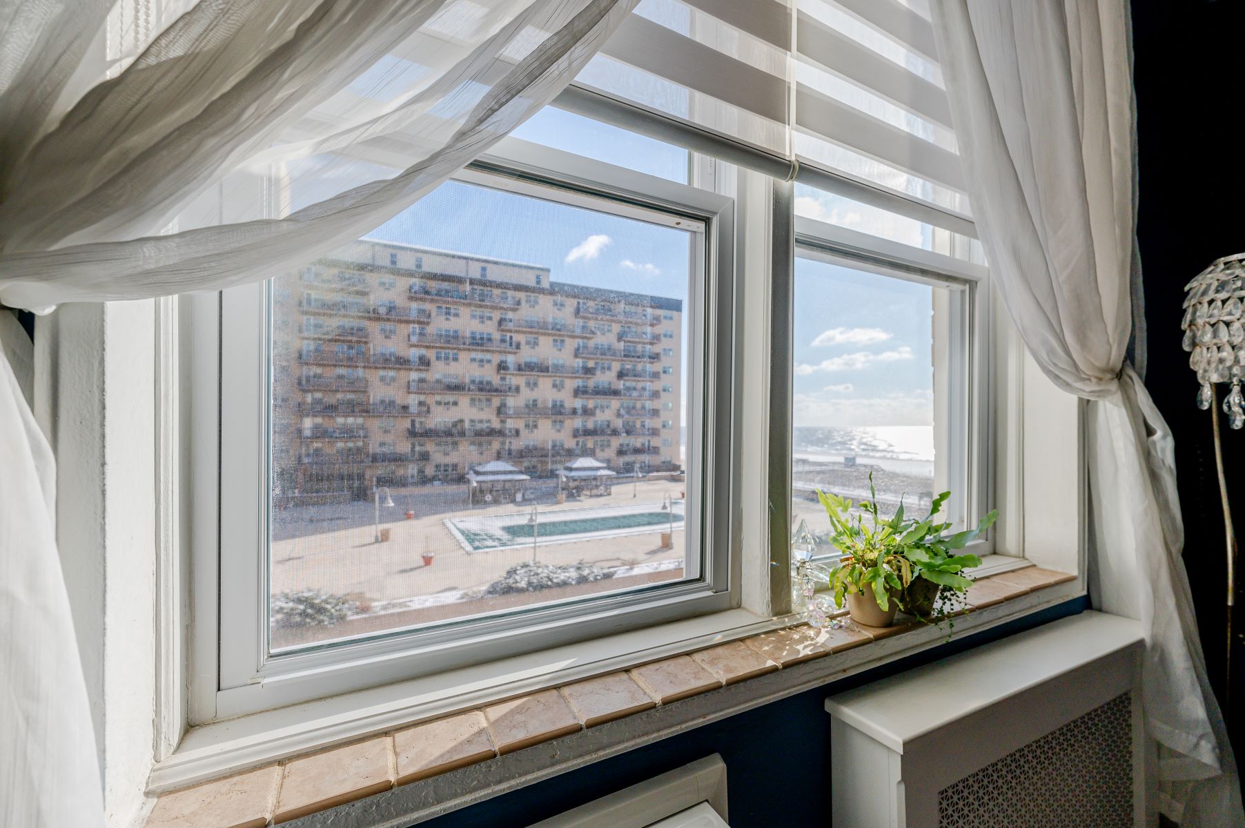 522 Shore , 3B 