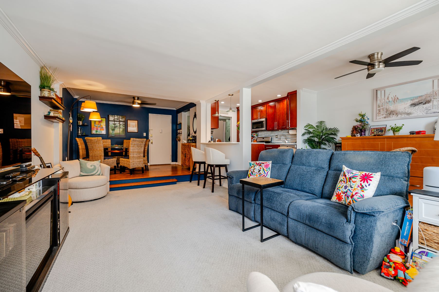 522 Shore , 3B 