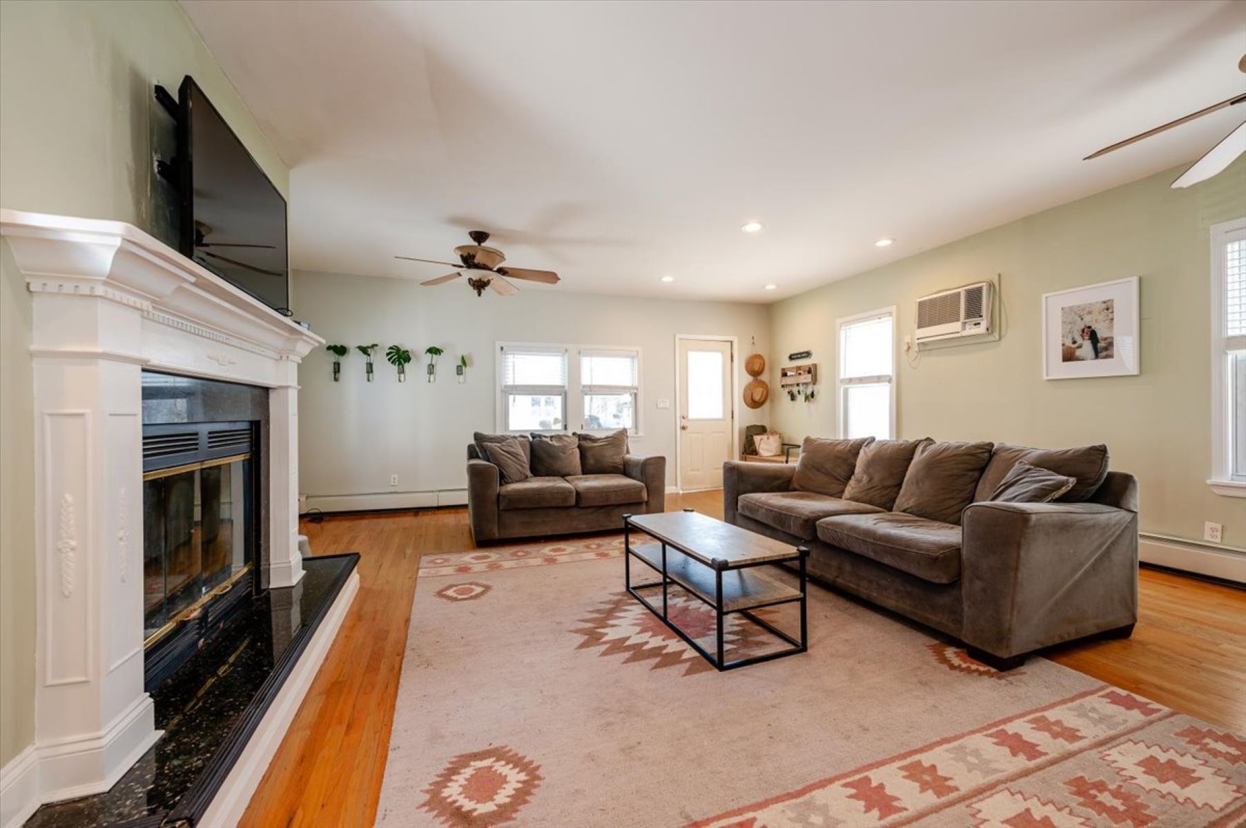 429 W Chester Street 