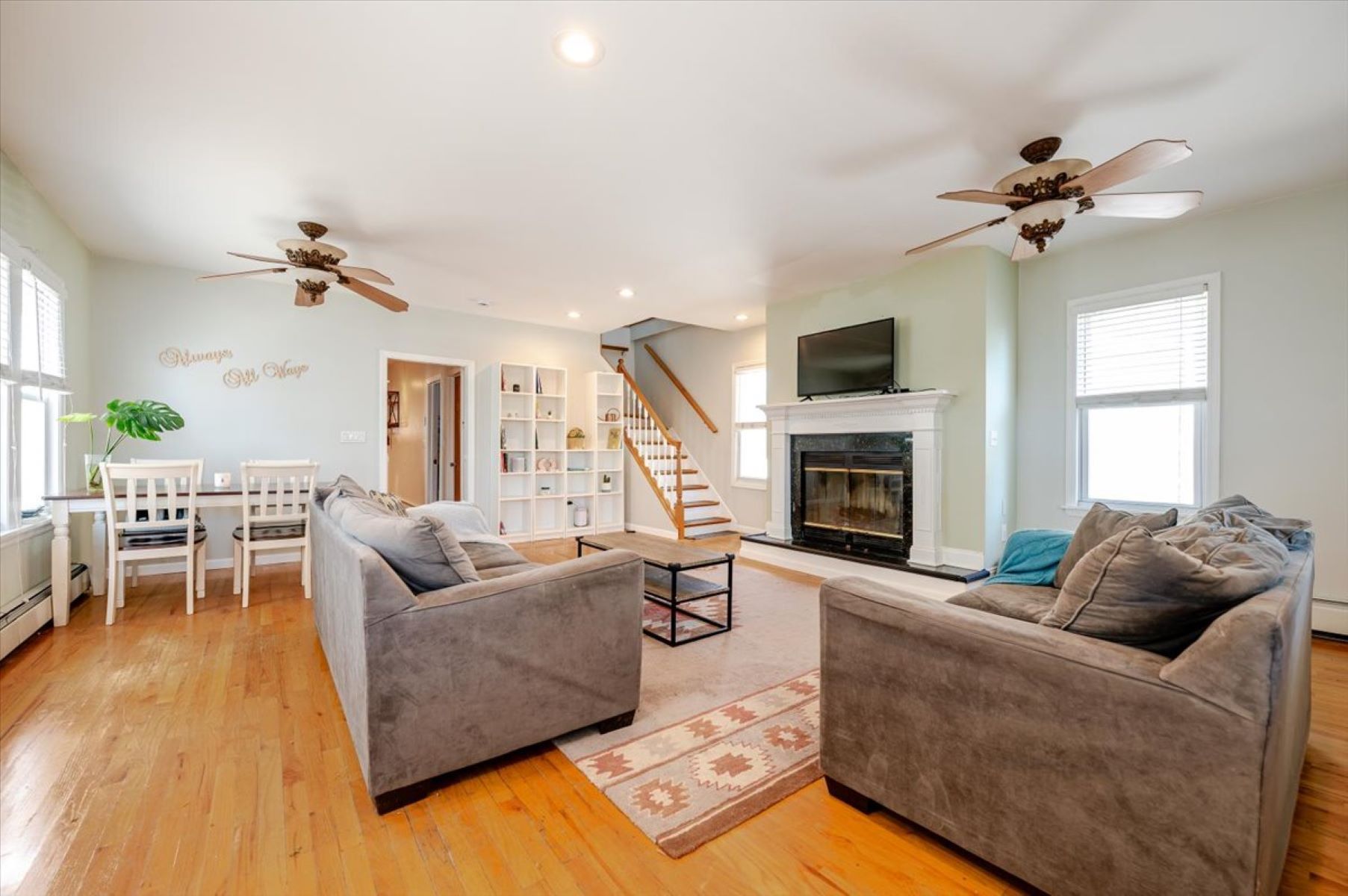 429 W Chester Street 