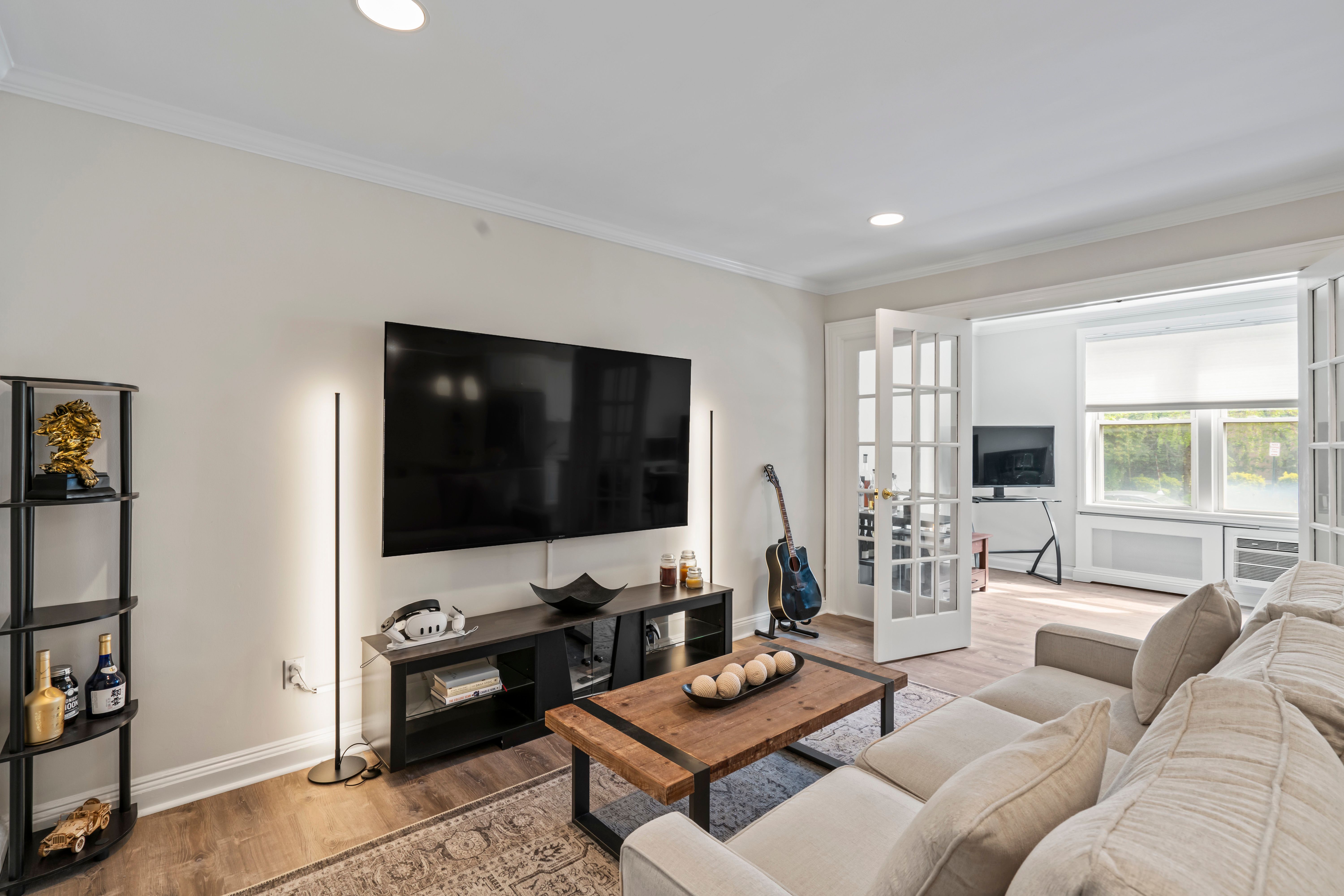 36 Barstow Road Unit# 1M