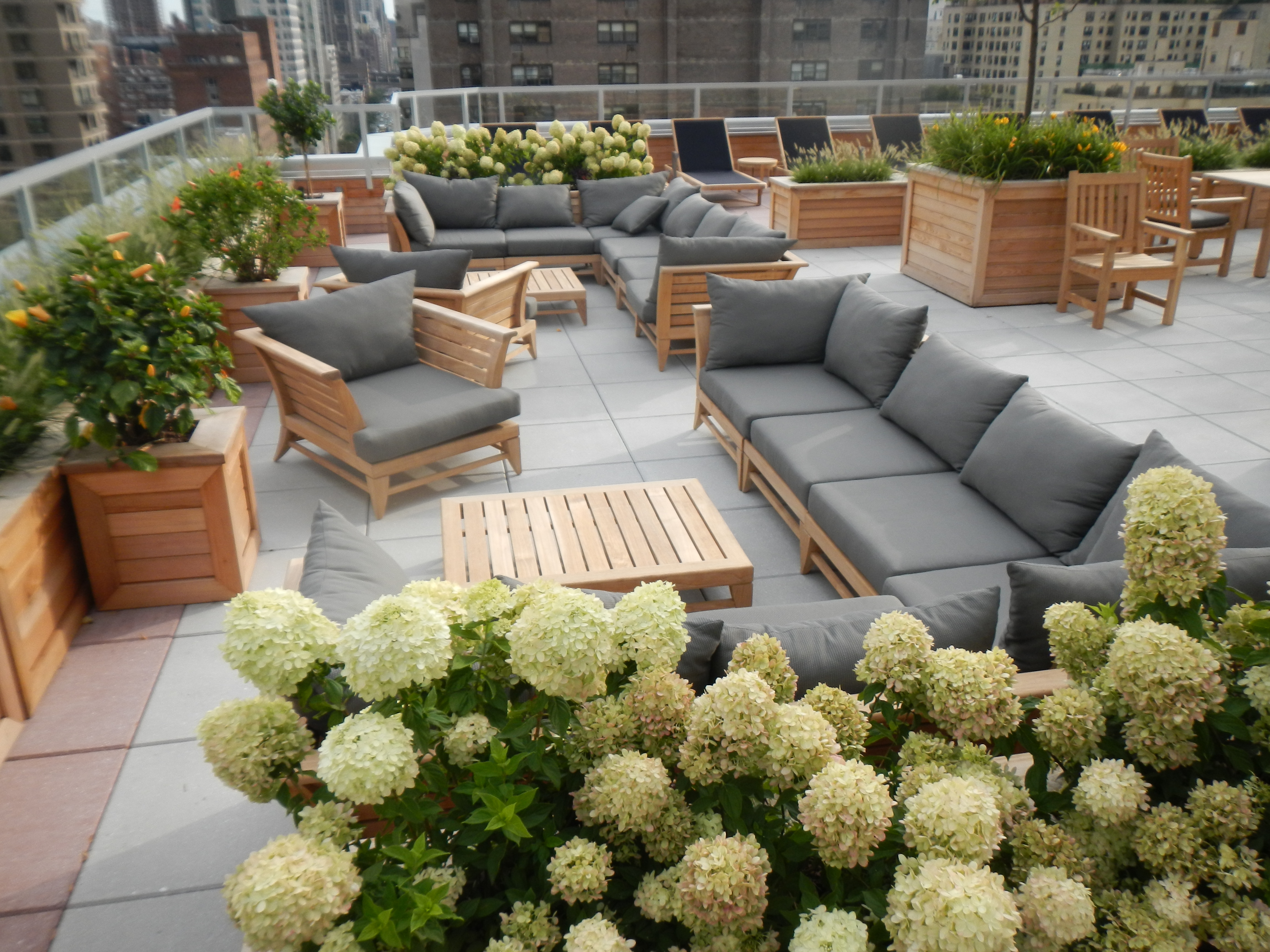 360 E 72nd St Apt B1209