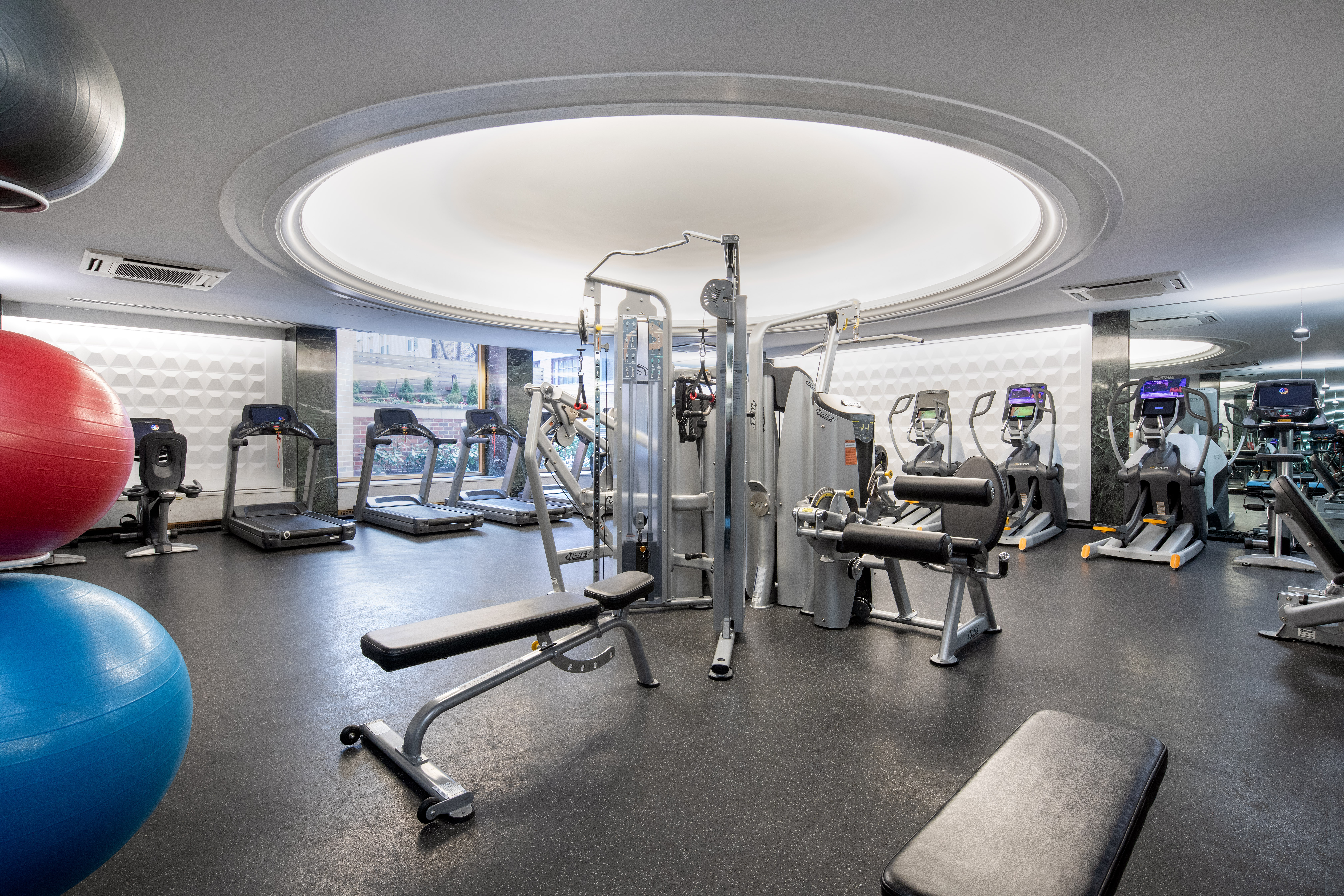 360 E 72nd St Apt B1209