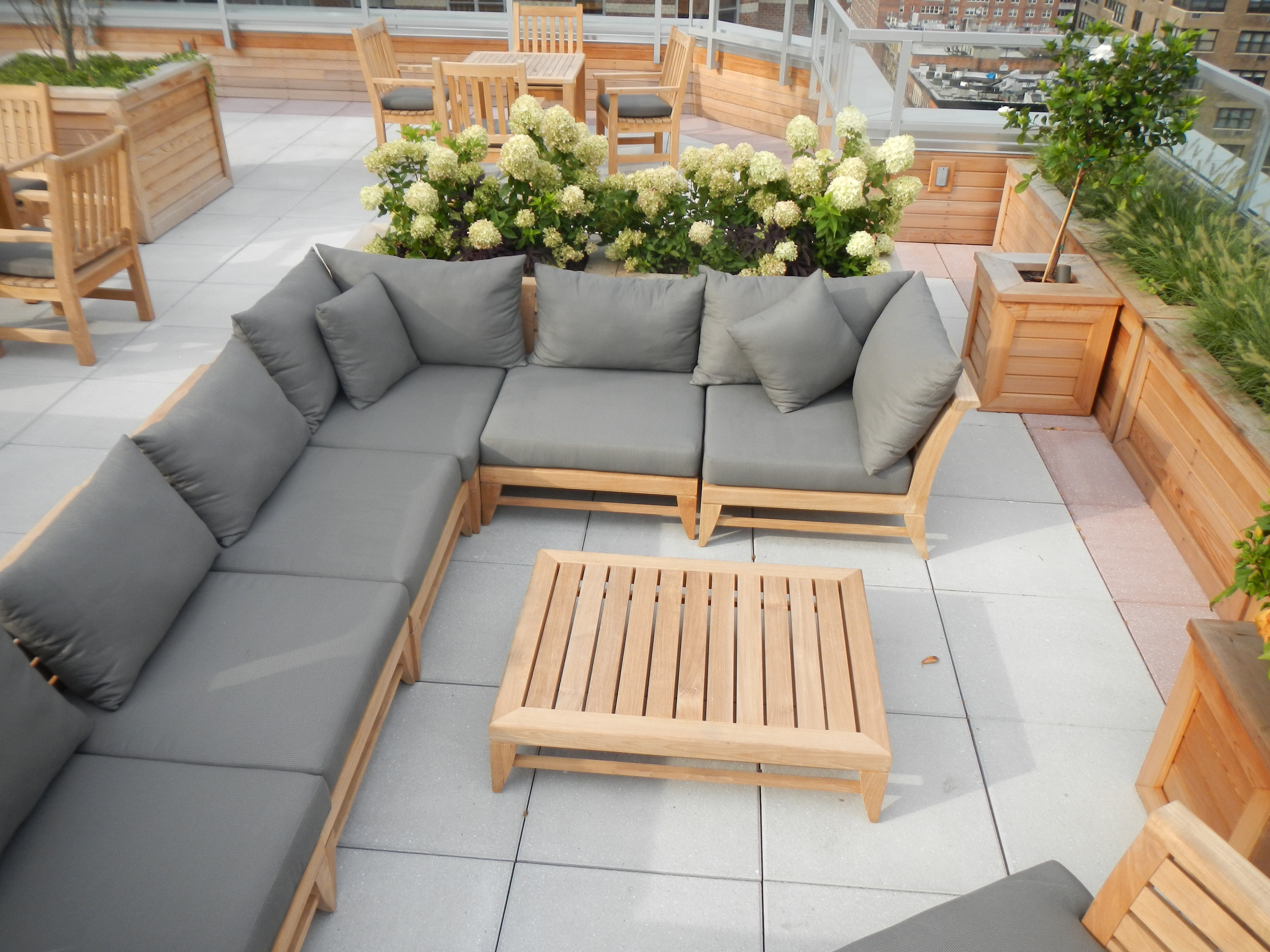 360 E 72nd St Apt B1209