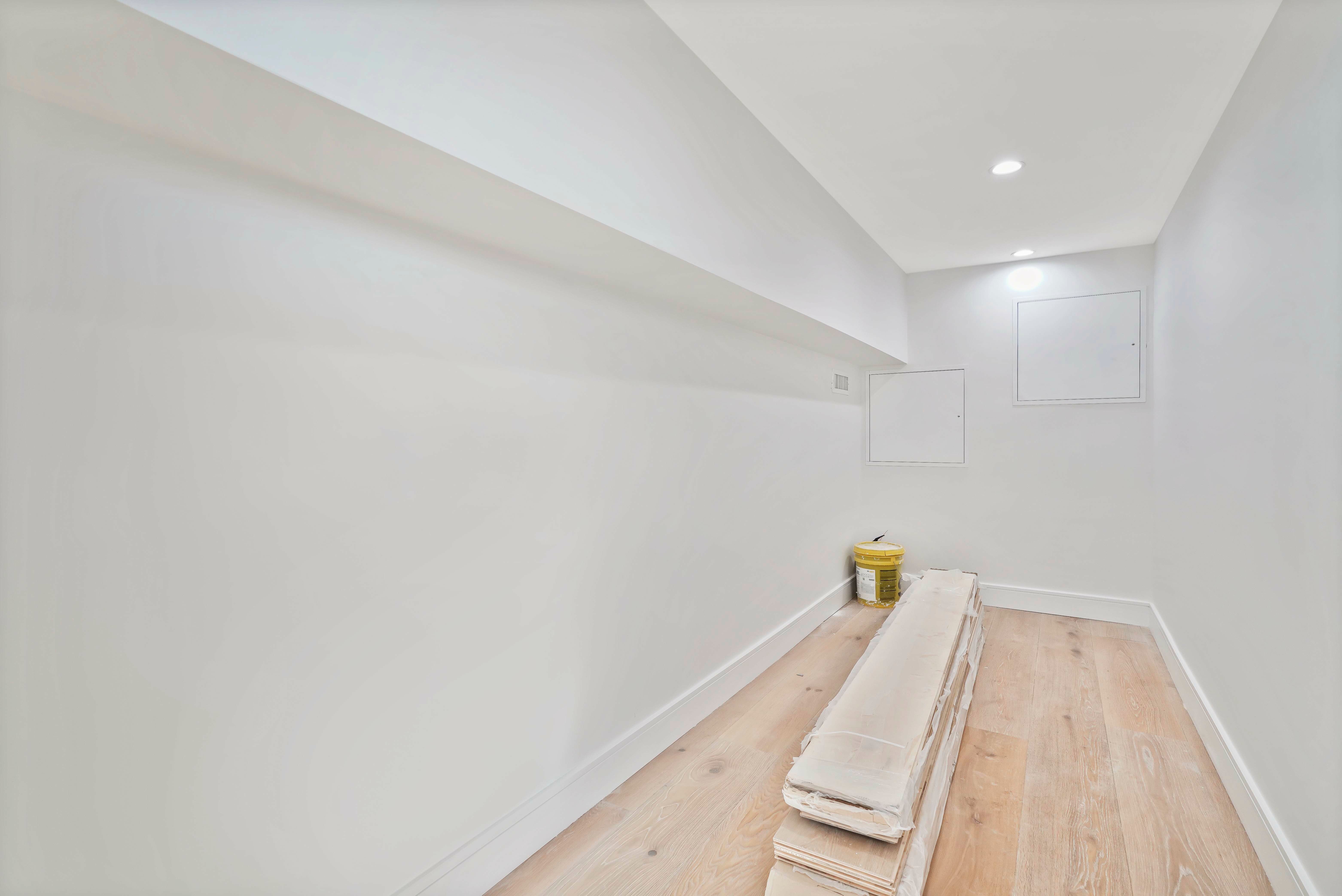 45 Garnet Street , 3B