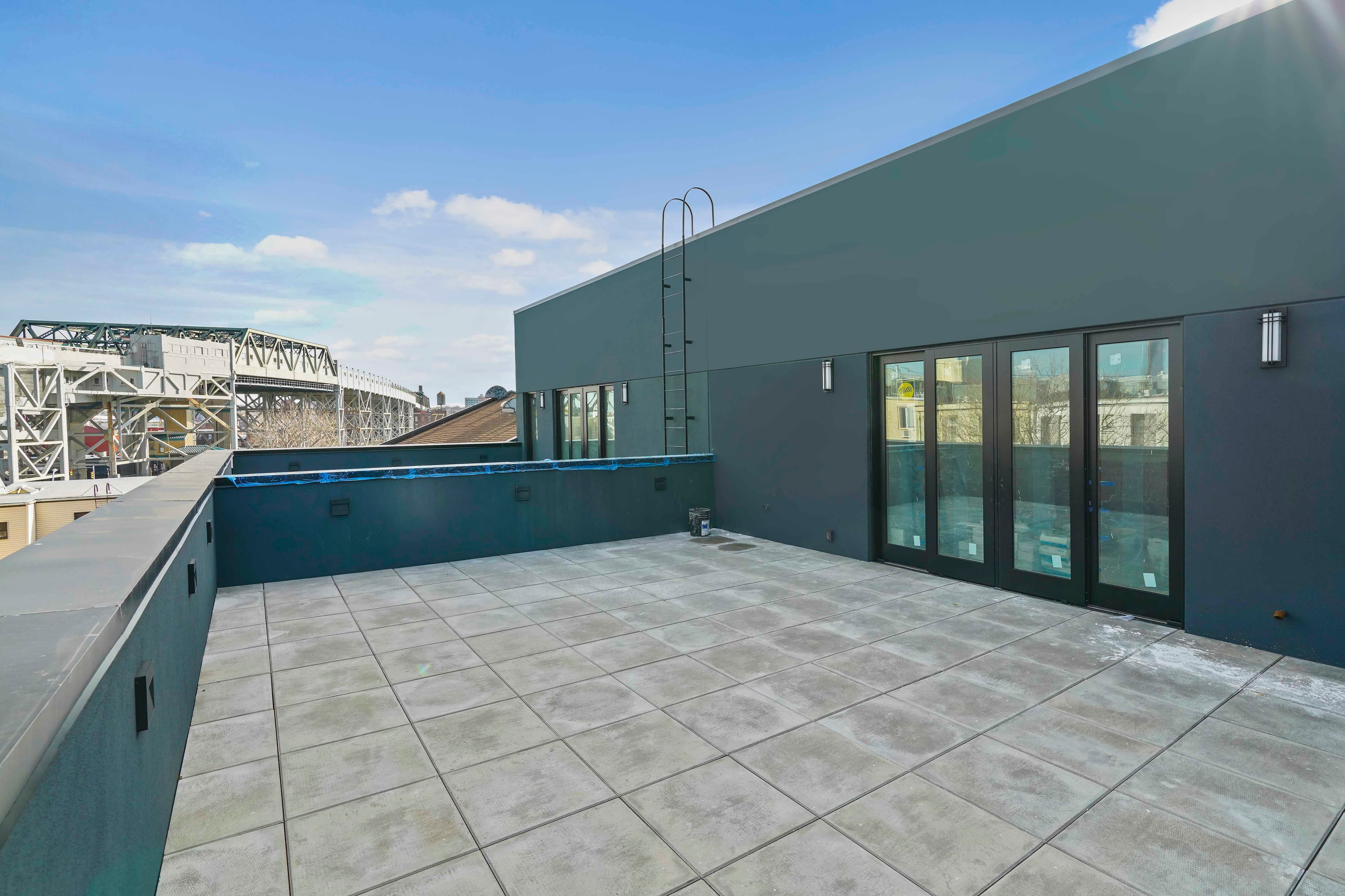 45 Garnet Street , 3B