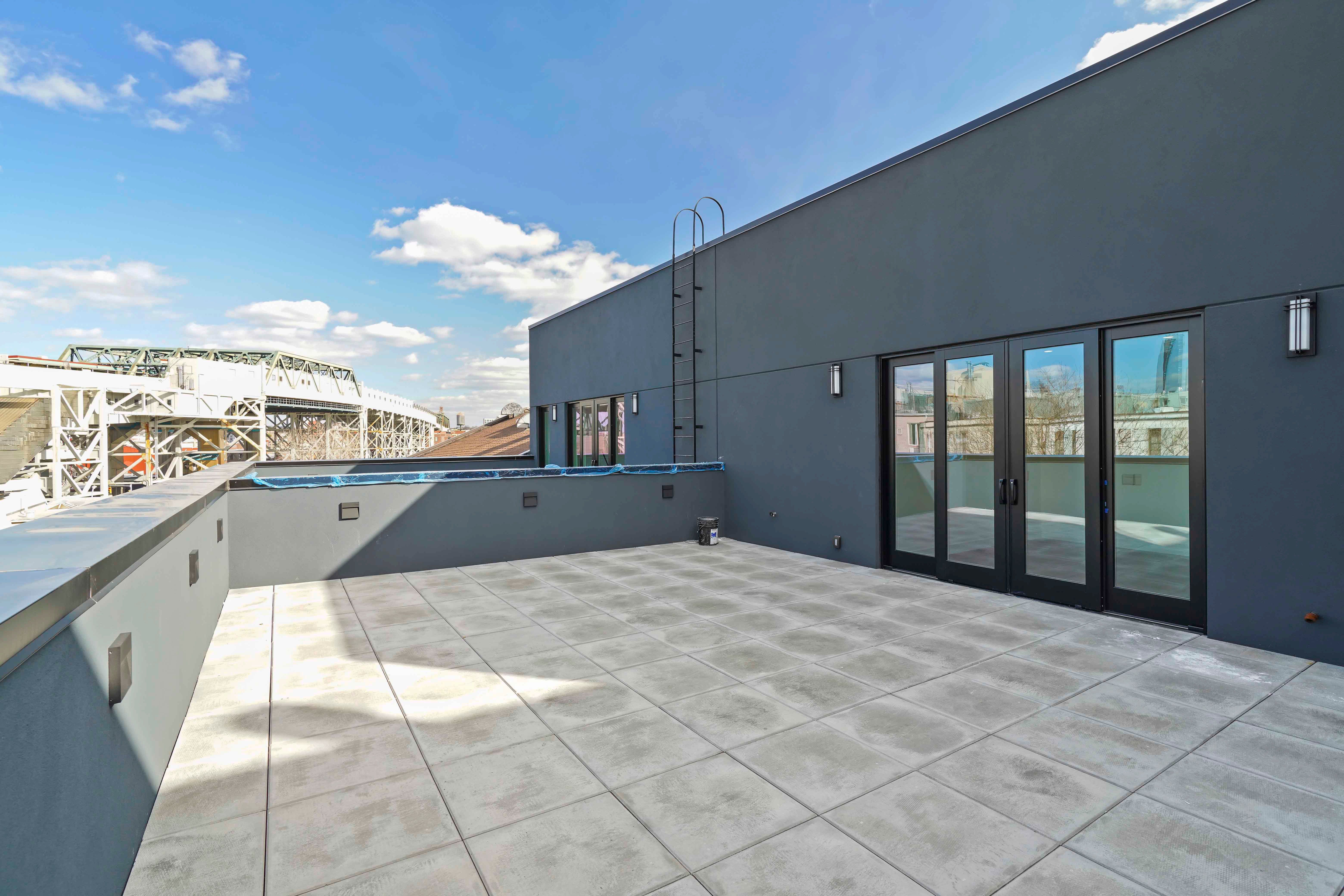 45 Garnet Street , 3B