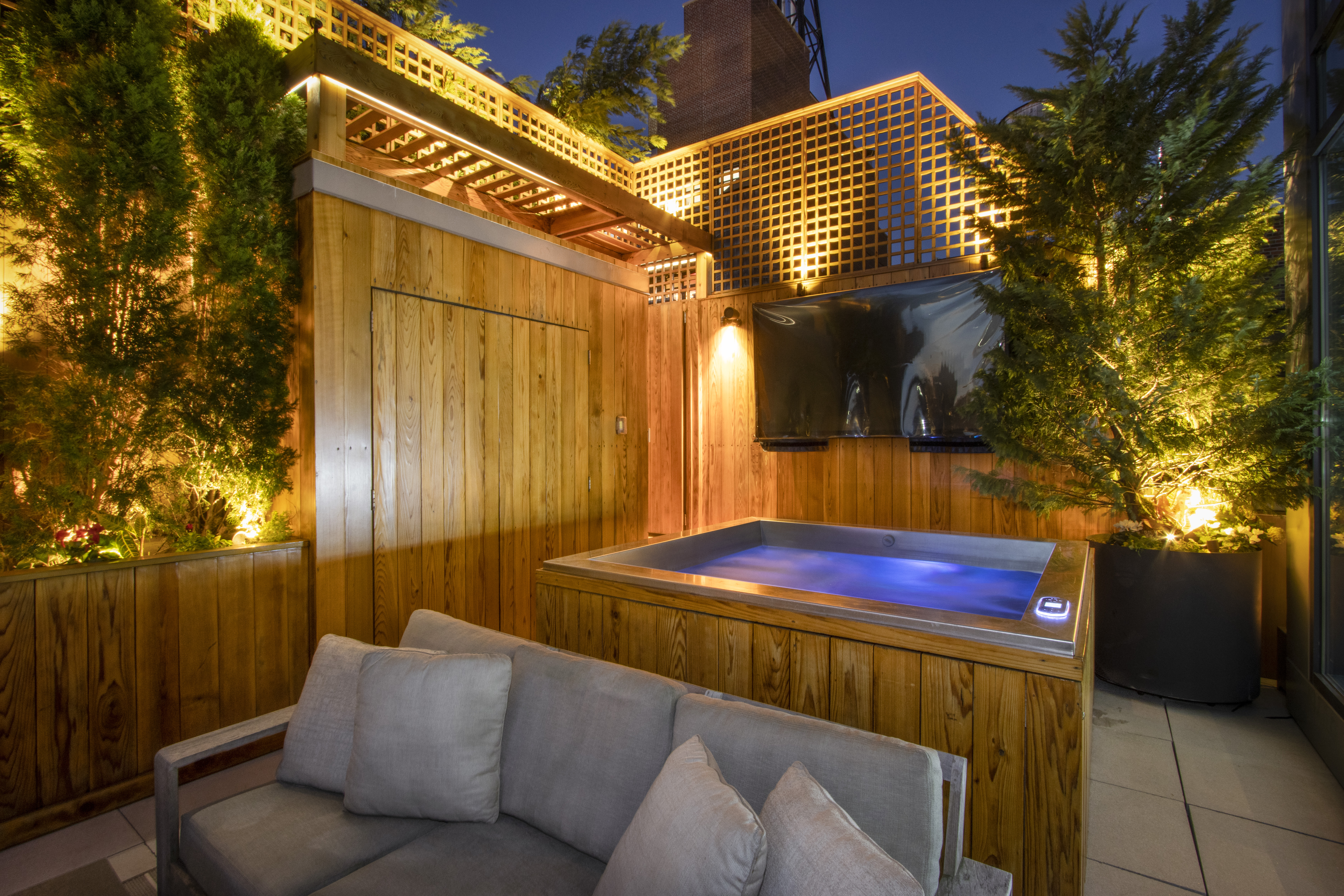 21 West 20th Street PH4