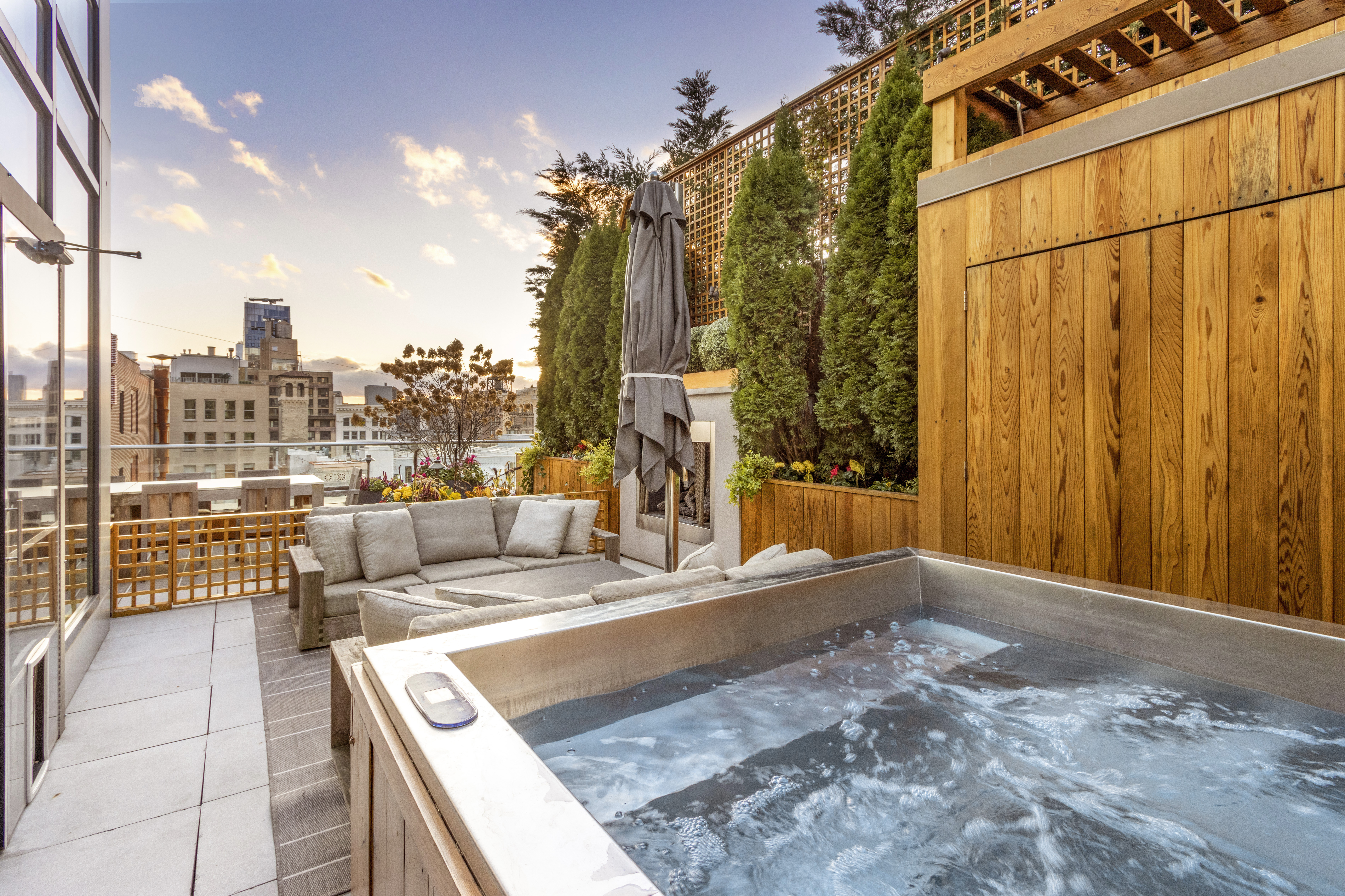 21 West 20th Street PH4