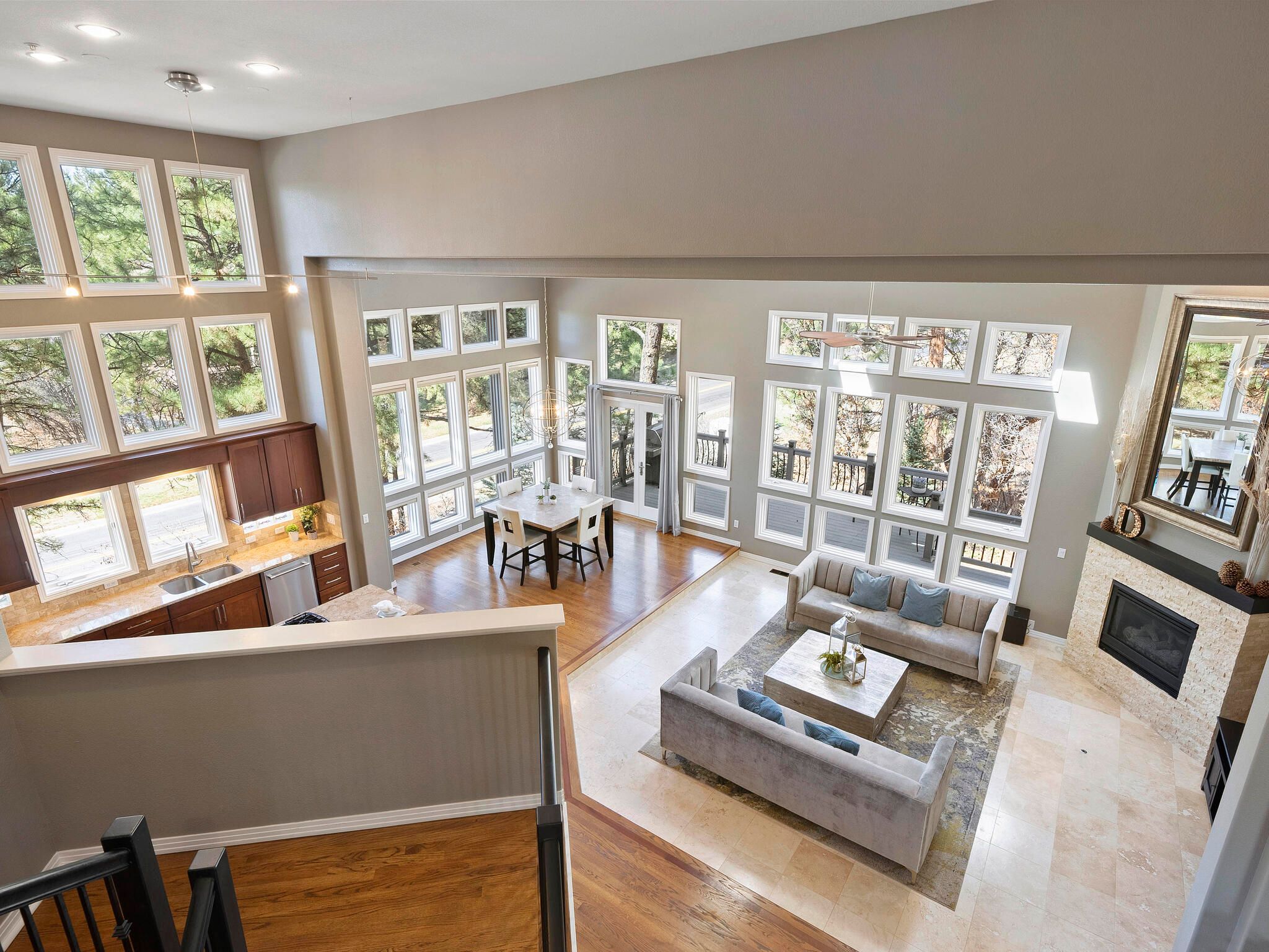 816 Moffat Court
