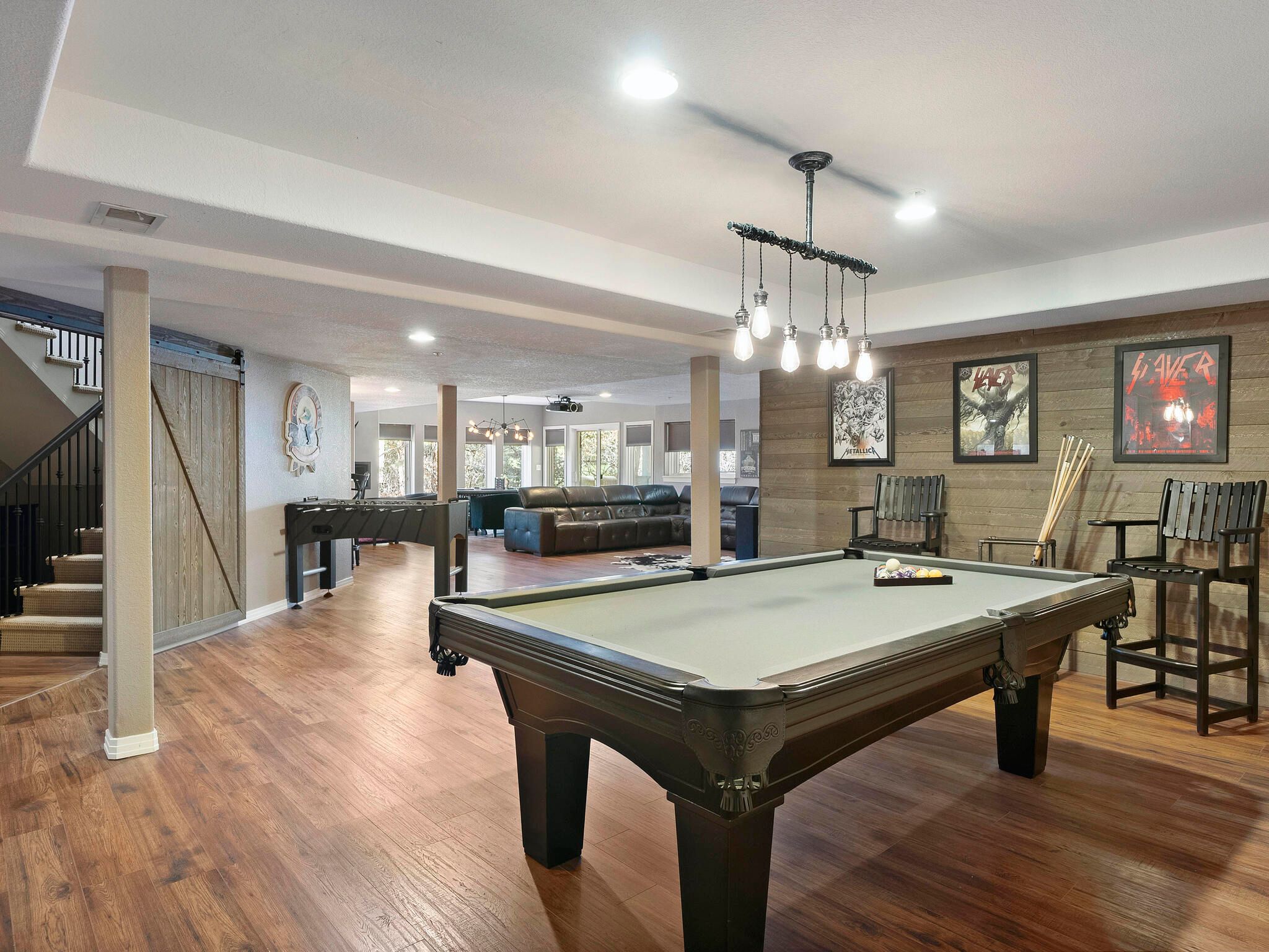 816 Moffat Court