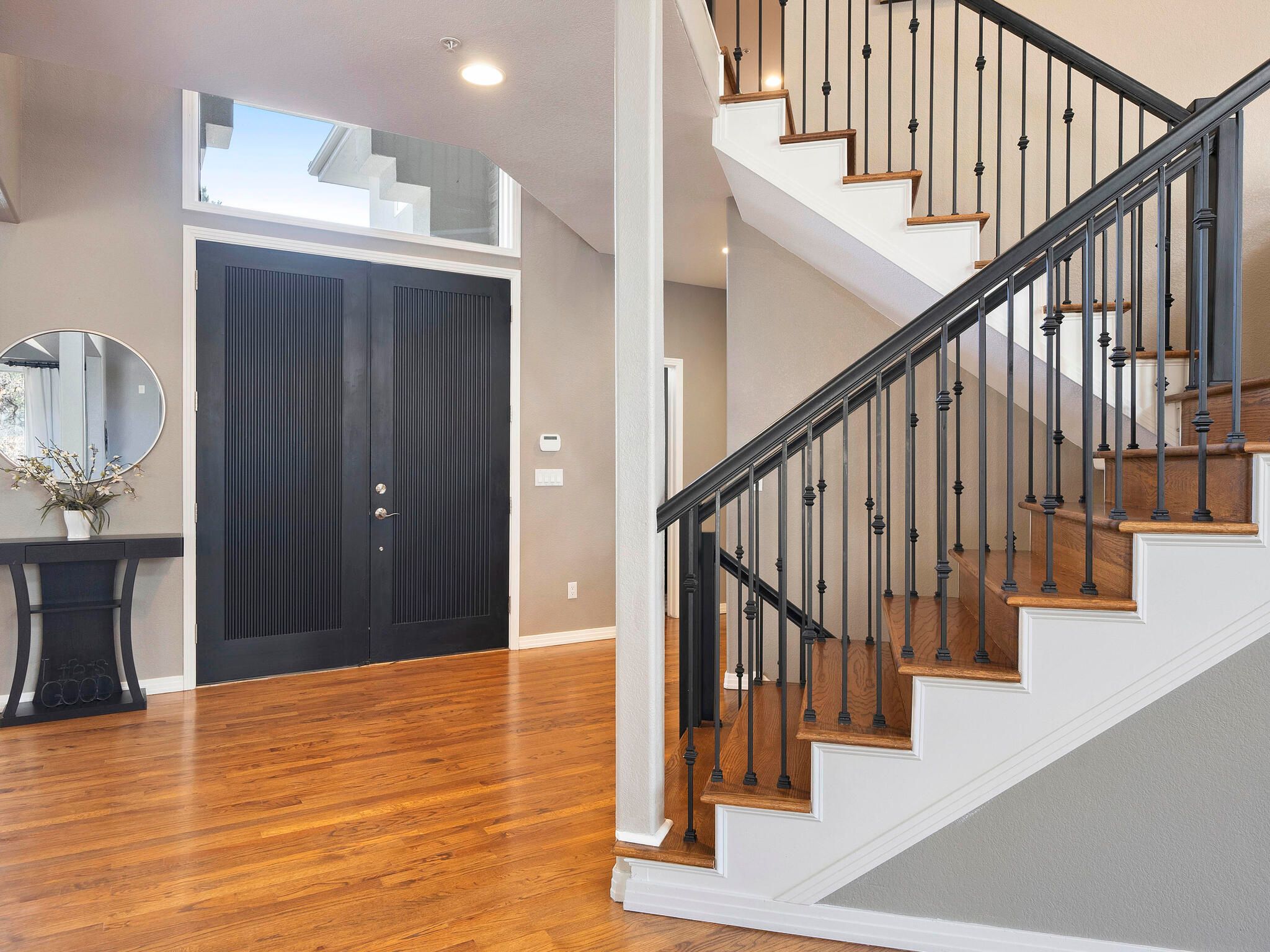 816 Moffat Court