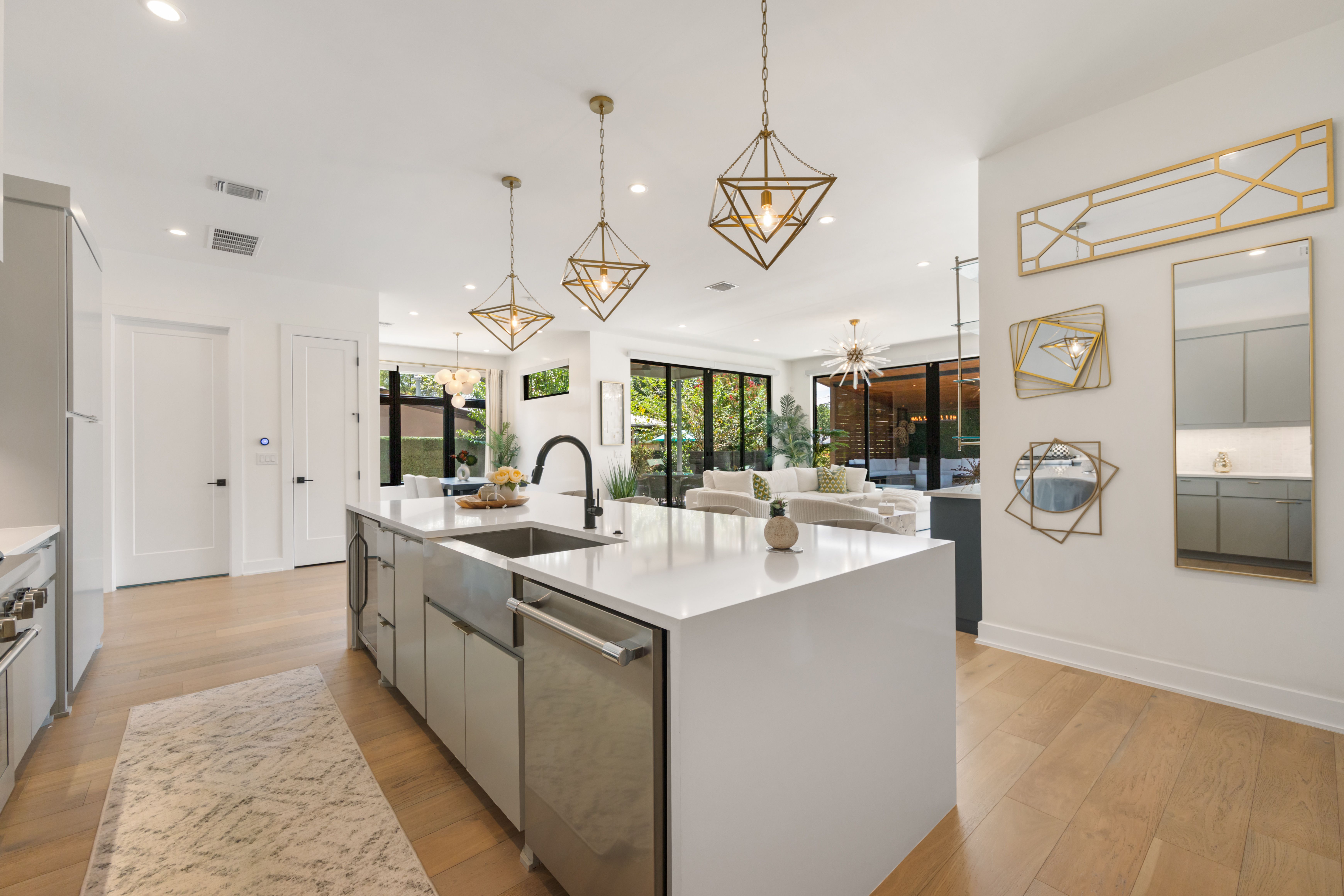5004 Highland Court 