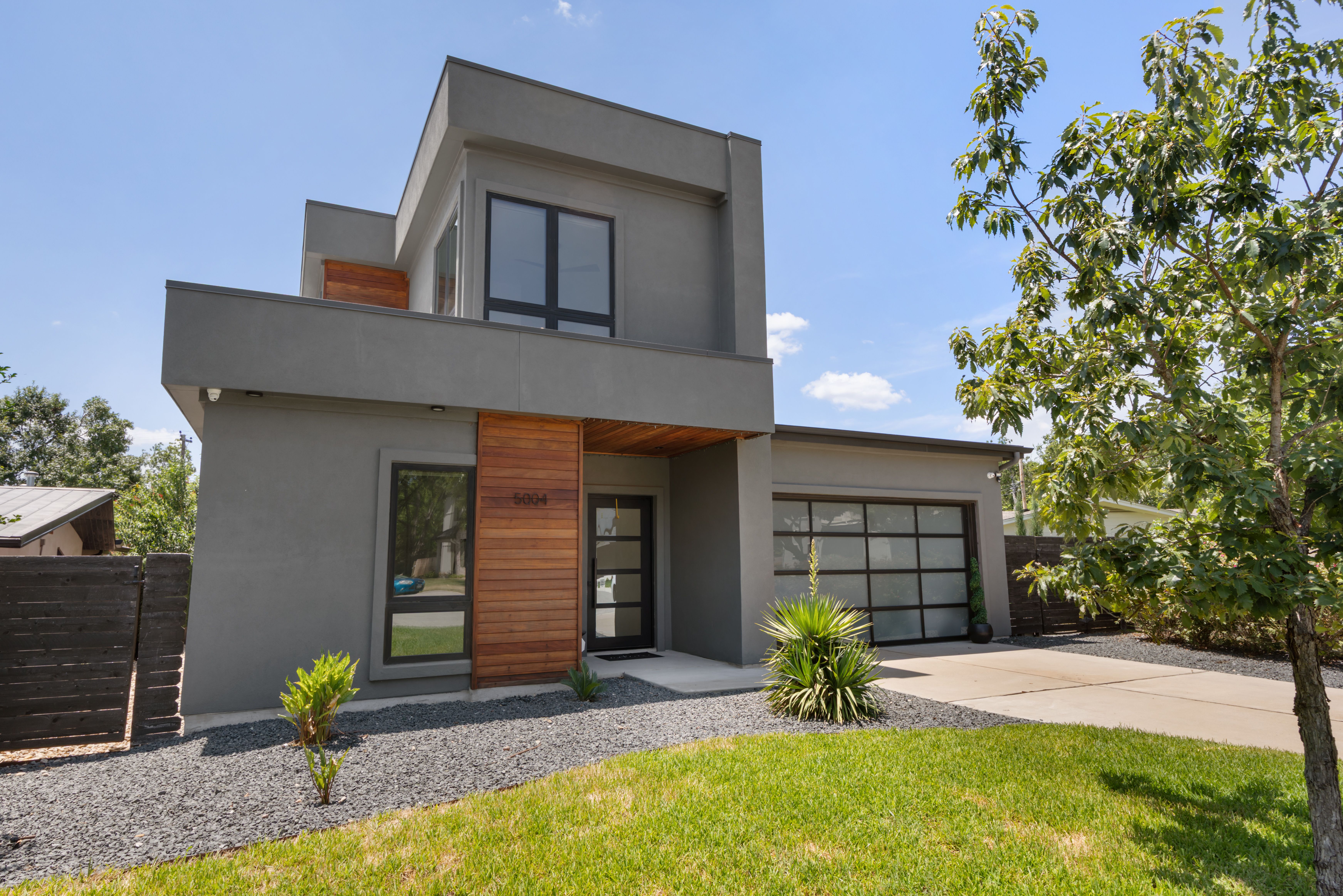 5004 Highland Court 