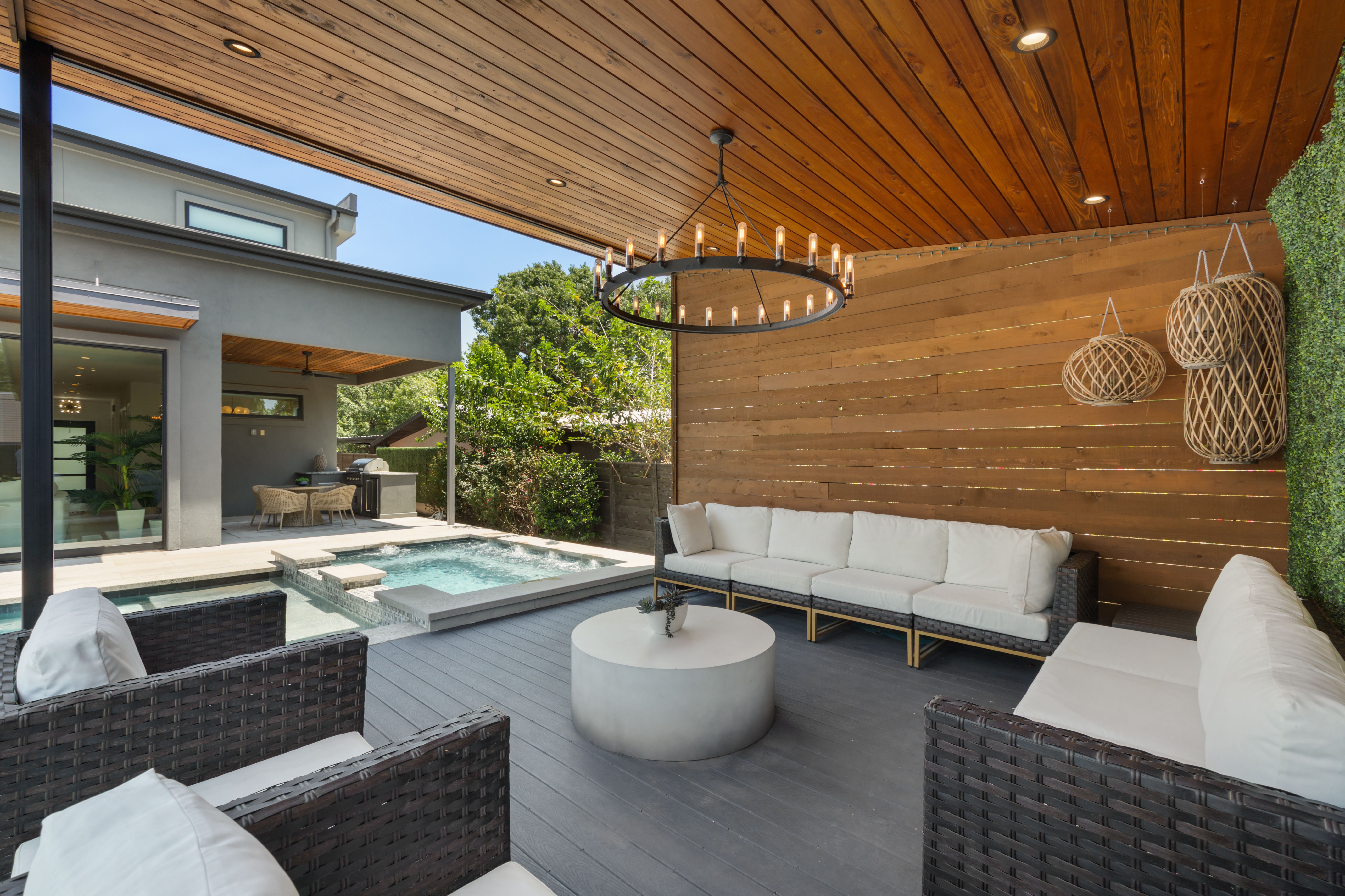 5004 Highland Court 