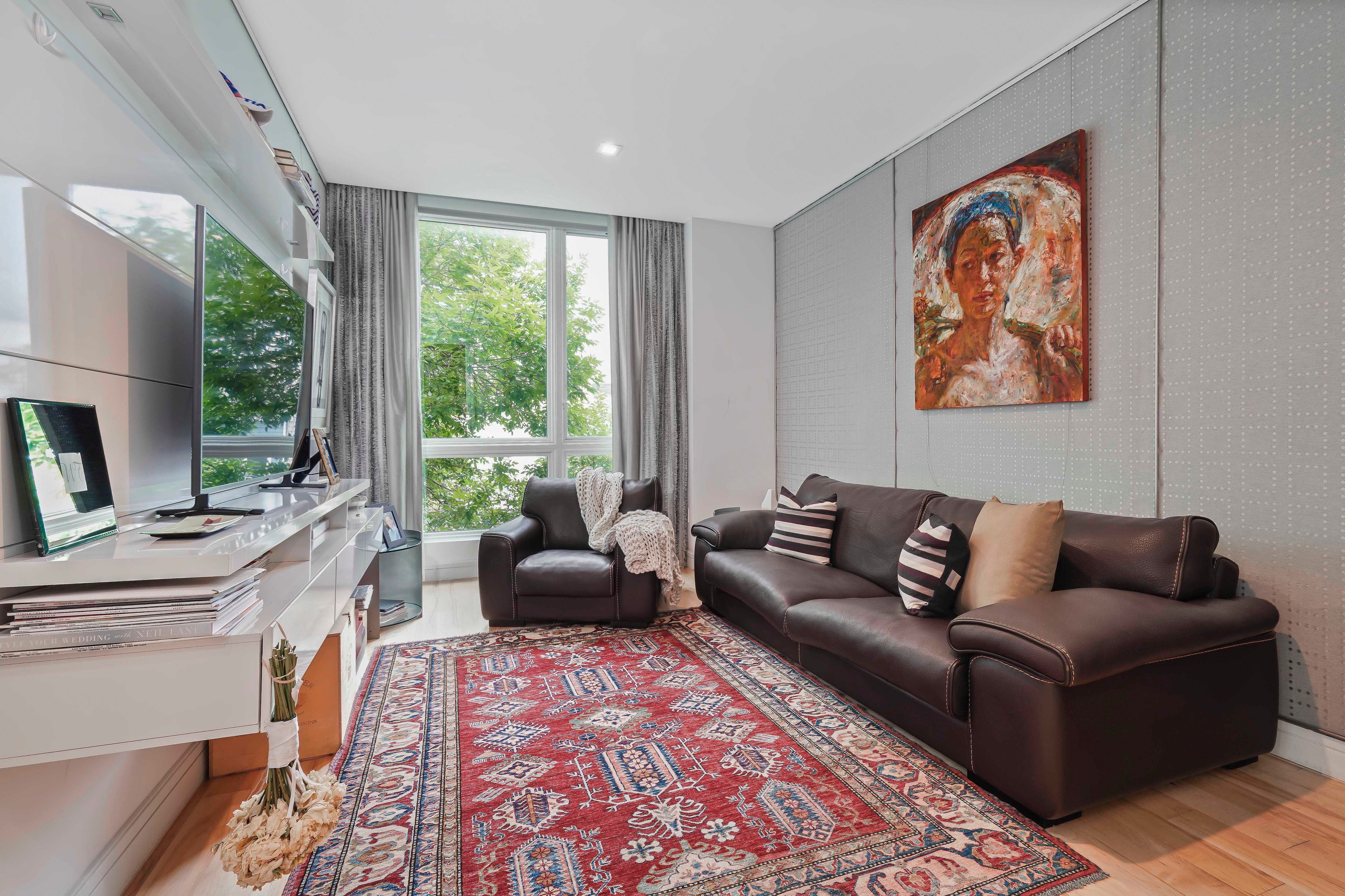 695 6th Avenue , 3A