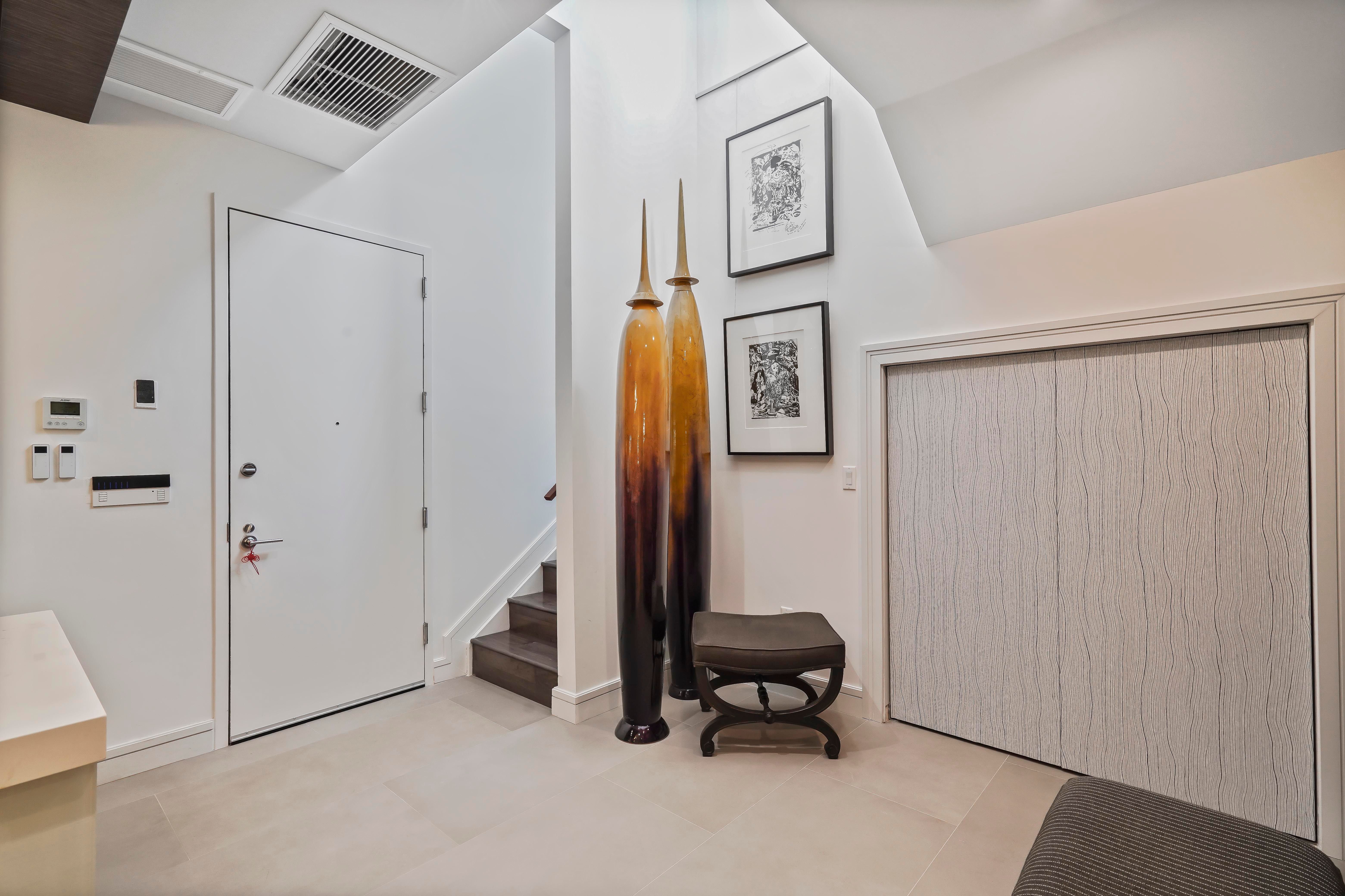 695 6th Avenue , 3A