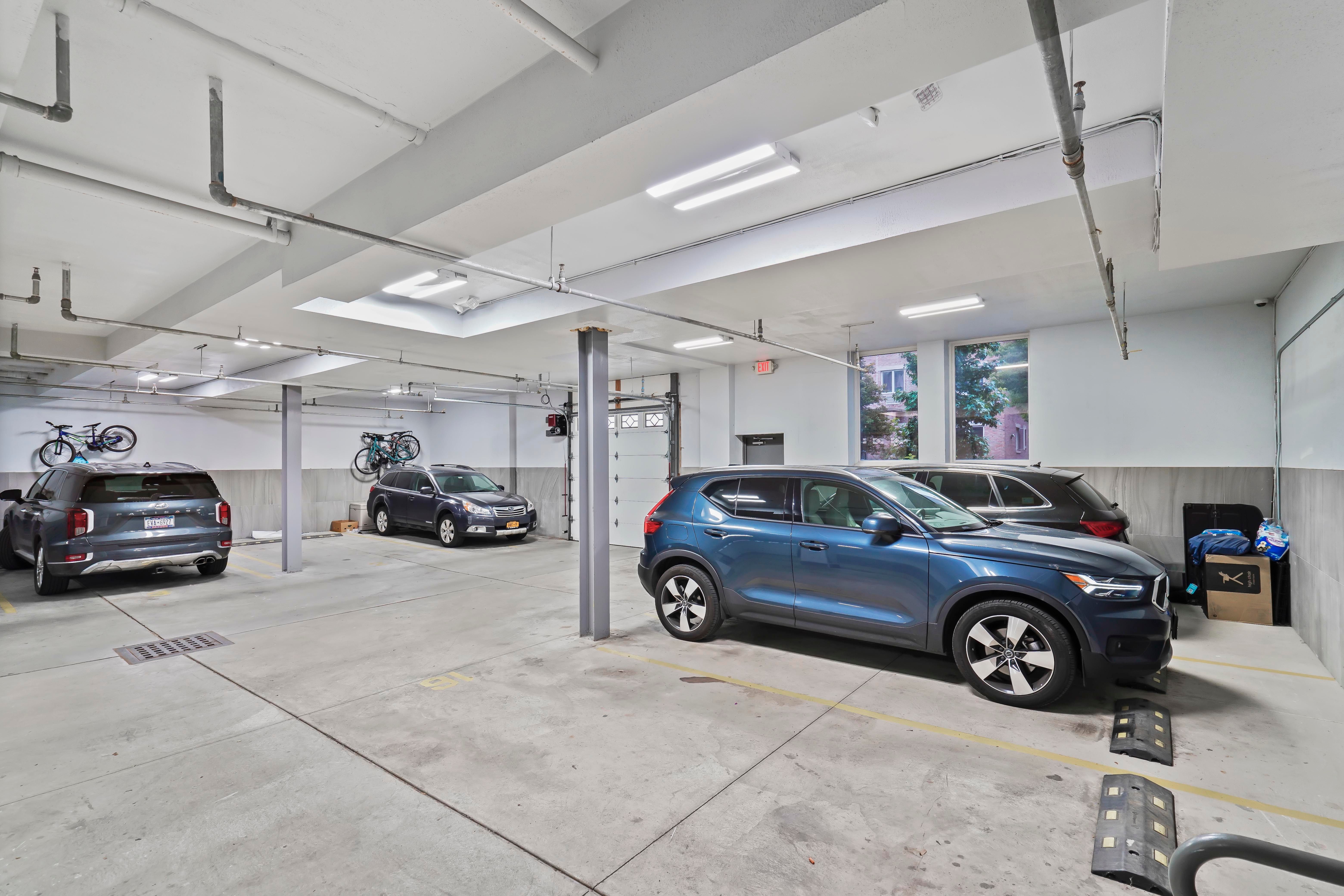 695 6th Avenue , 3A