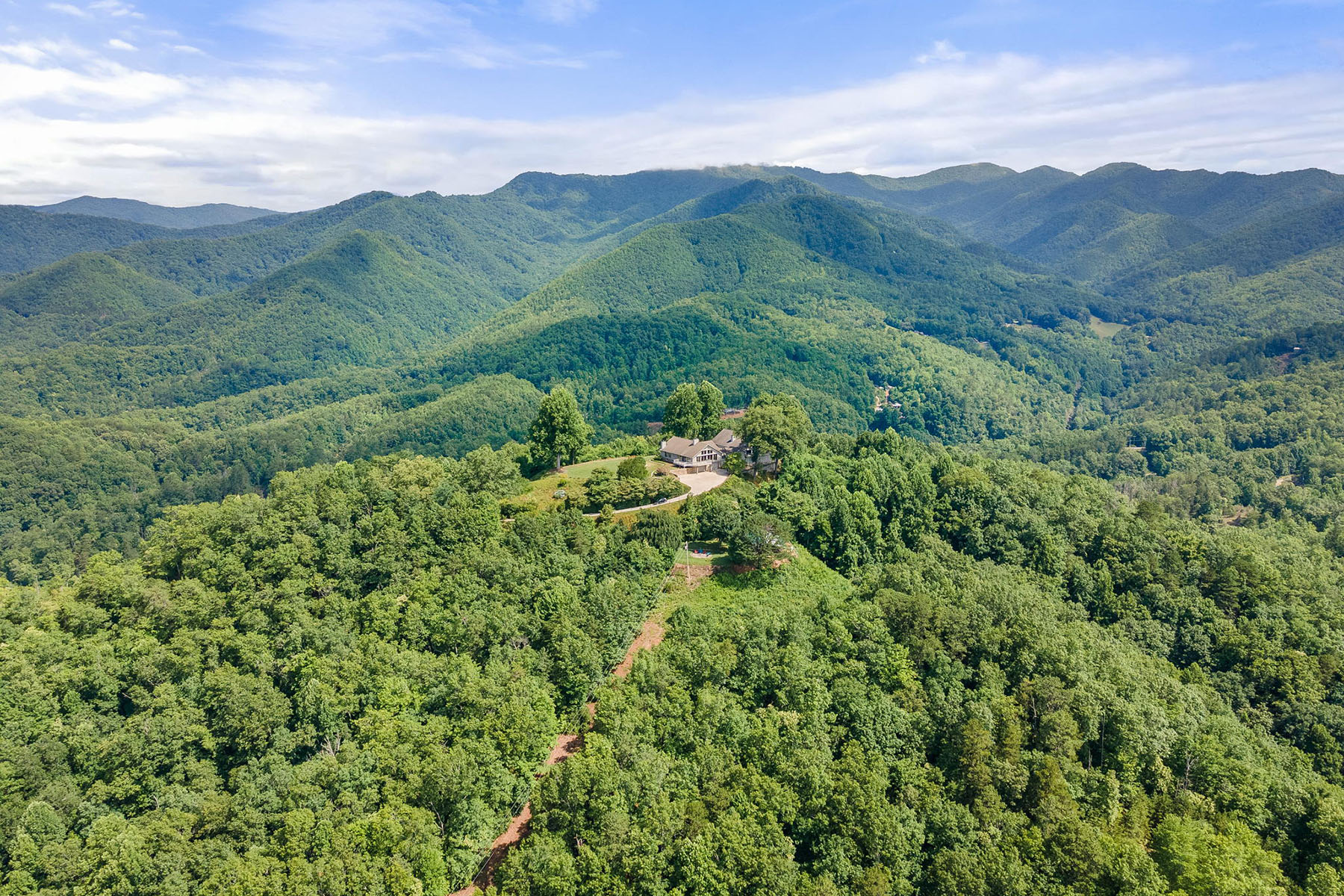 800 Fernwood Drive