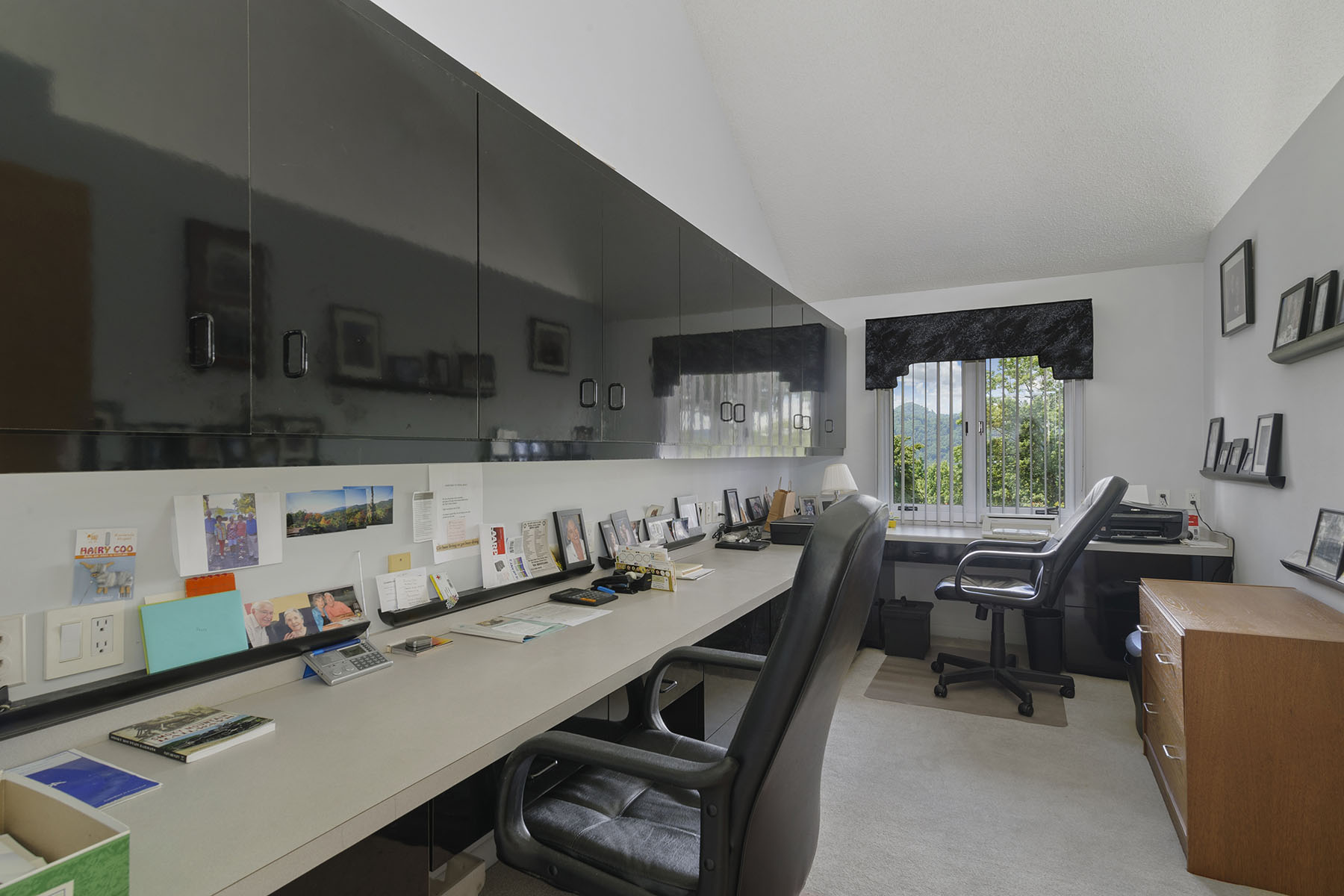 800 Fernwood Drive