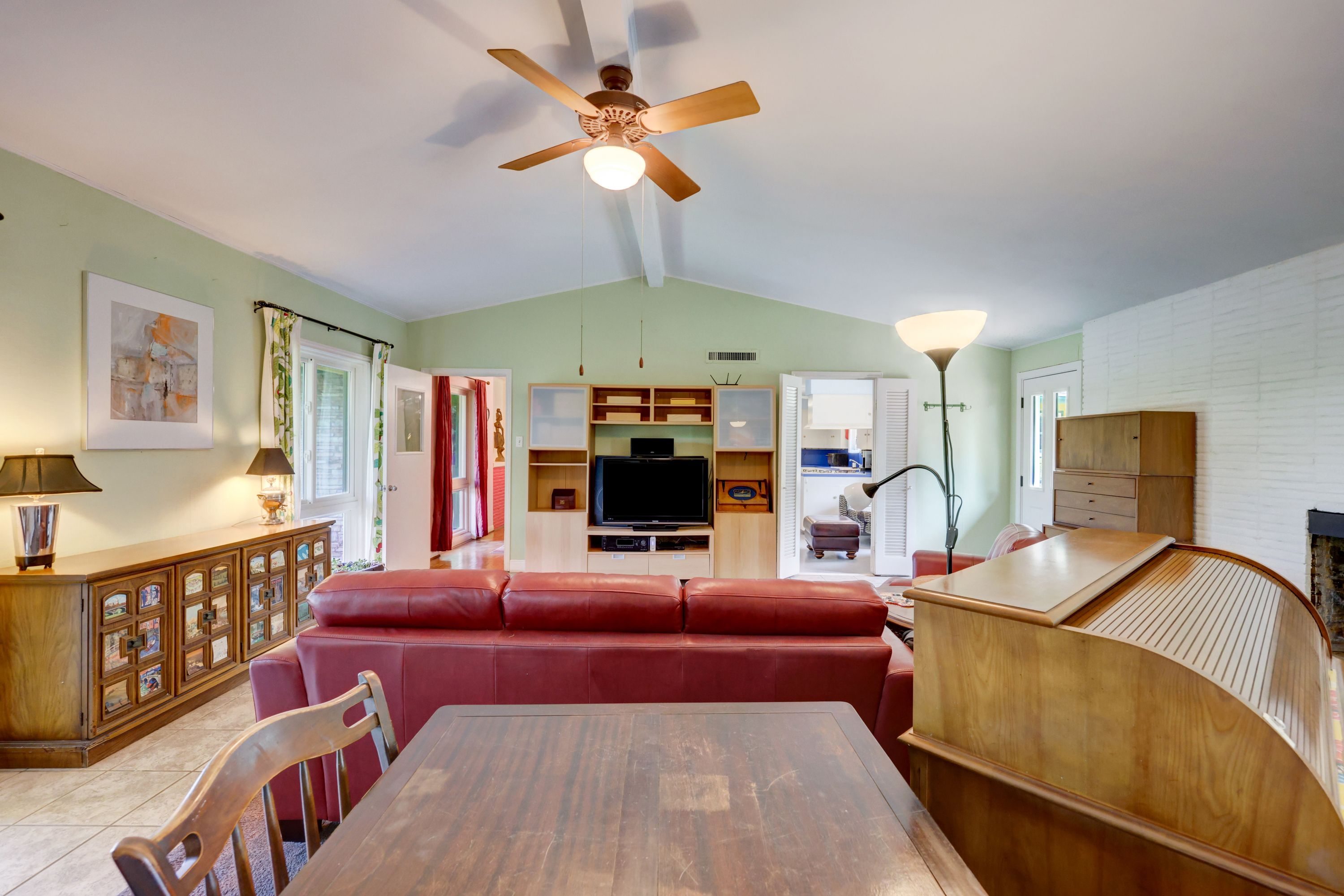 5600 Ridge Oak Drive 