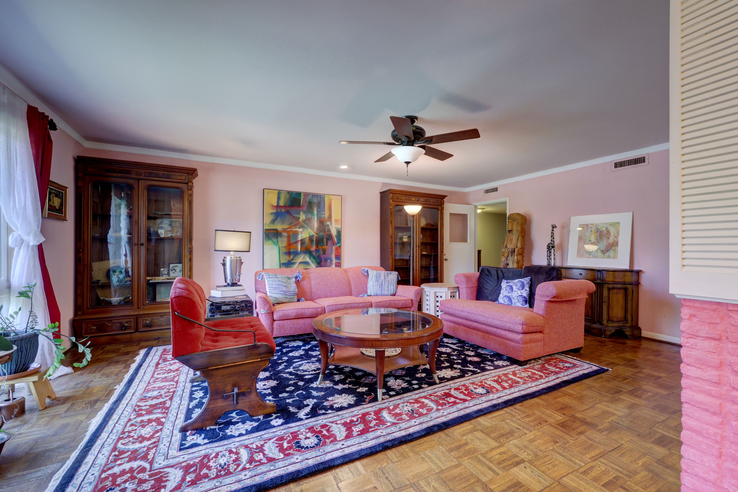 5600 Ridge Oak Drive 